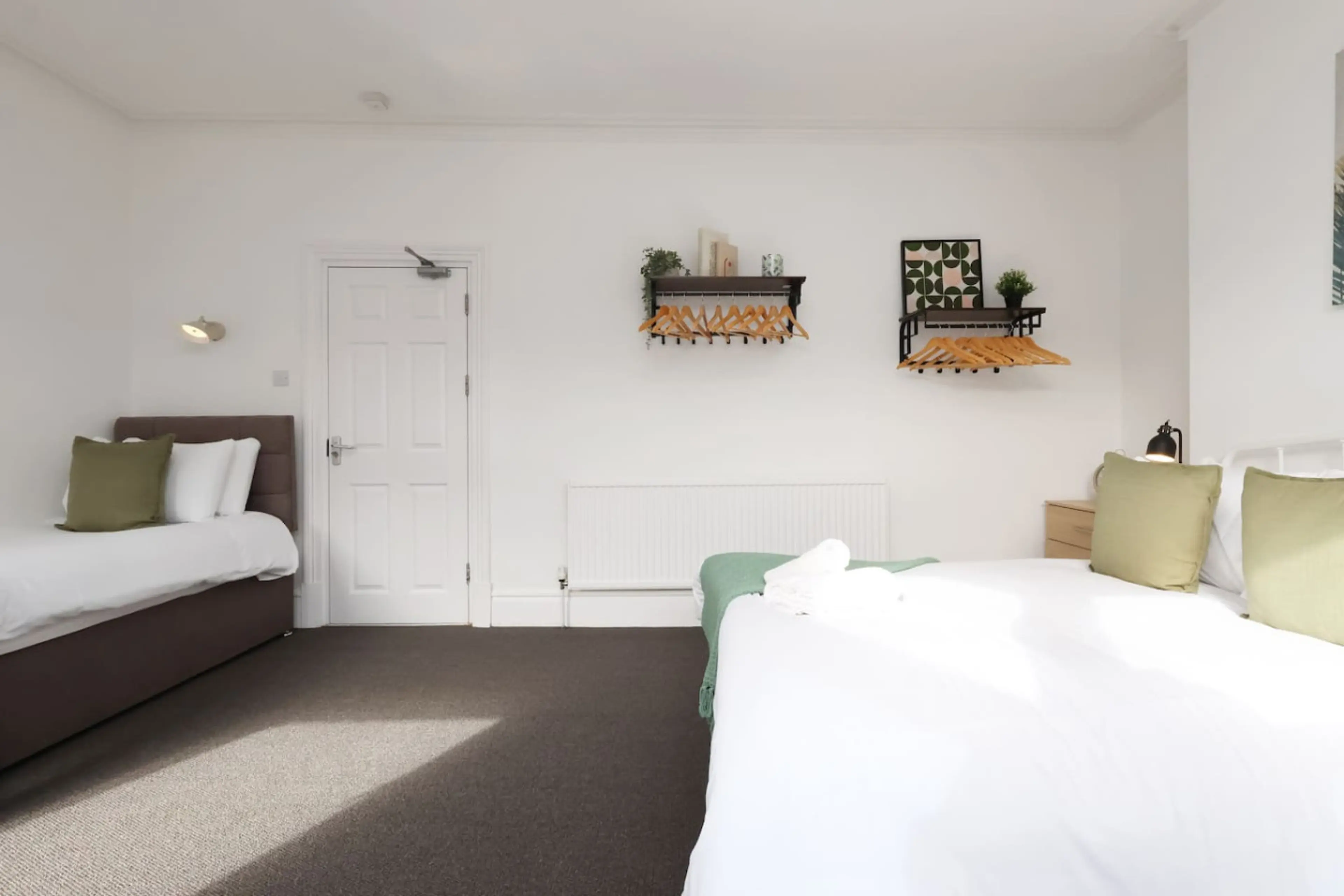 8 St Albans Road - Image 95