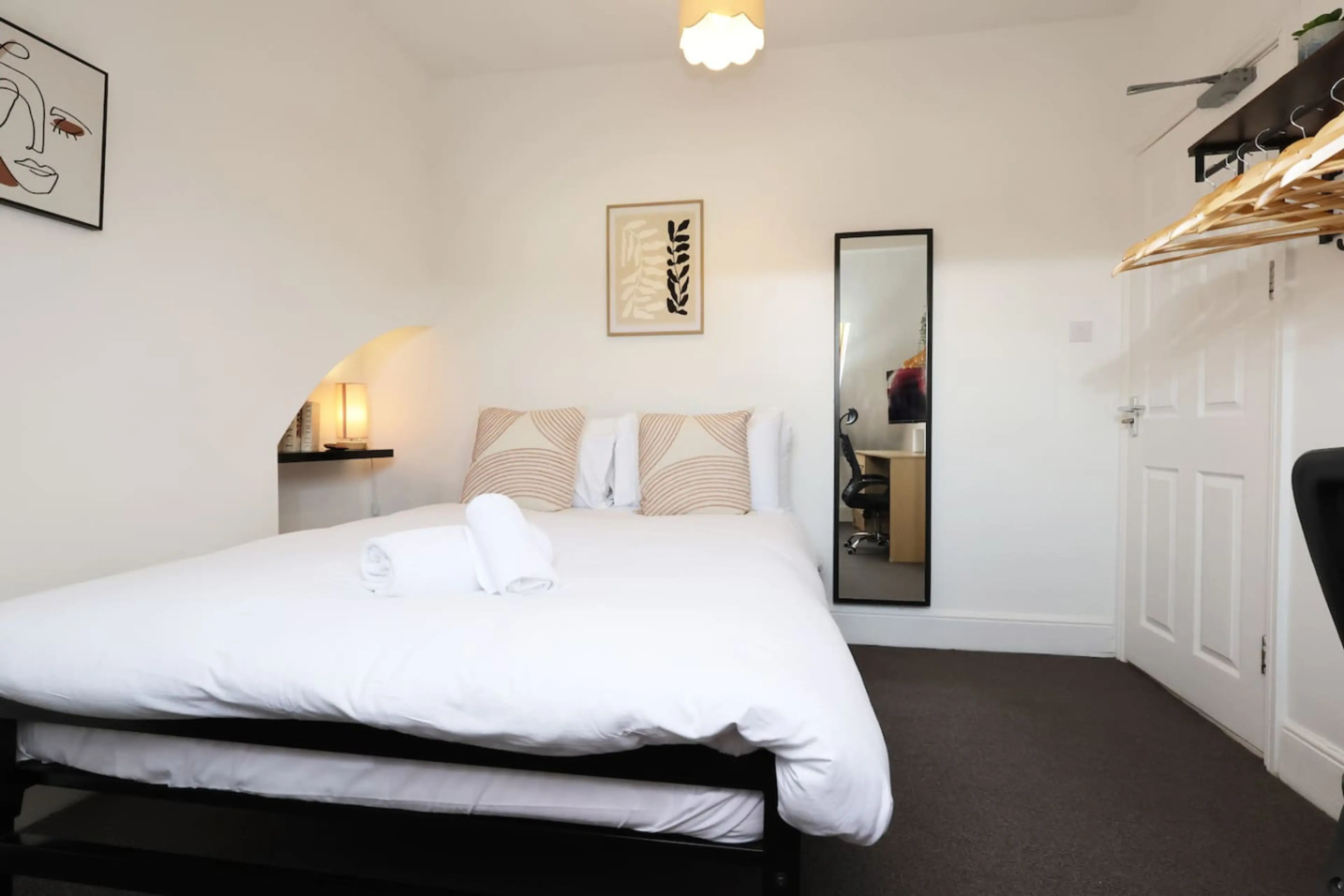 8 St Albans Road - Image 98