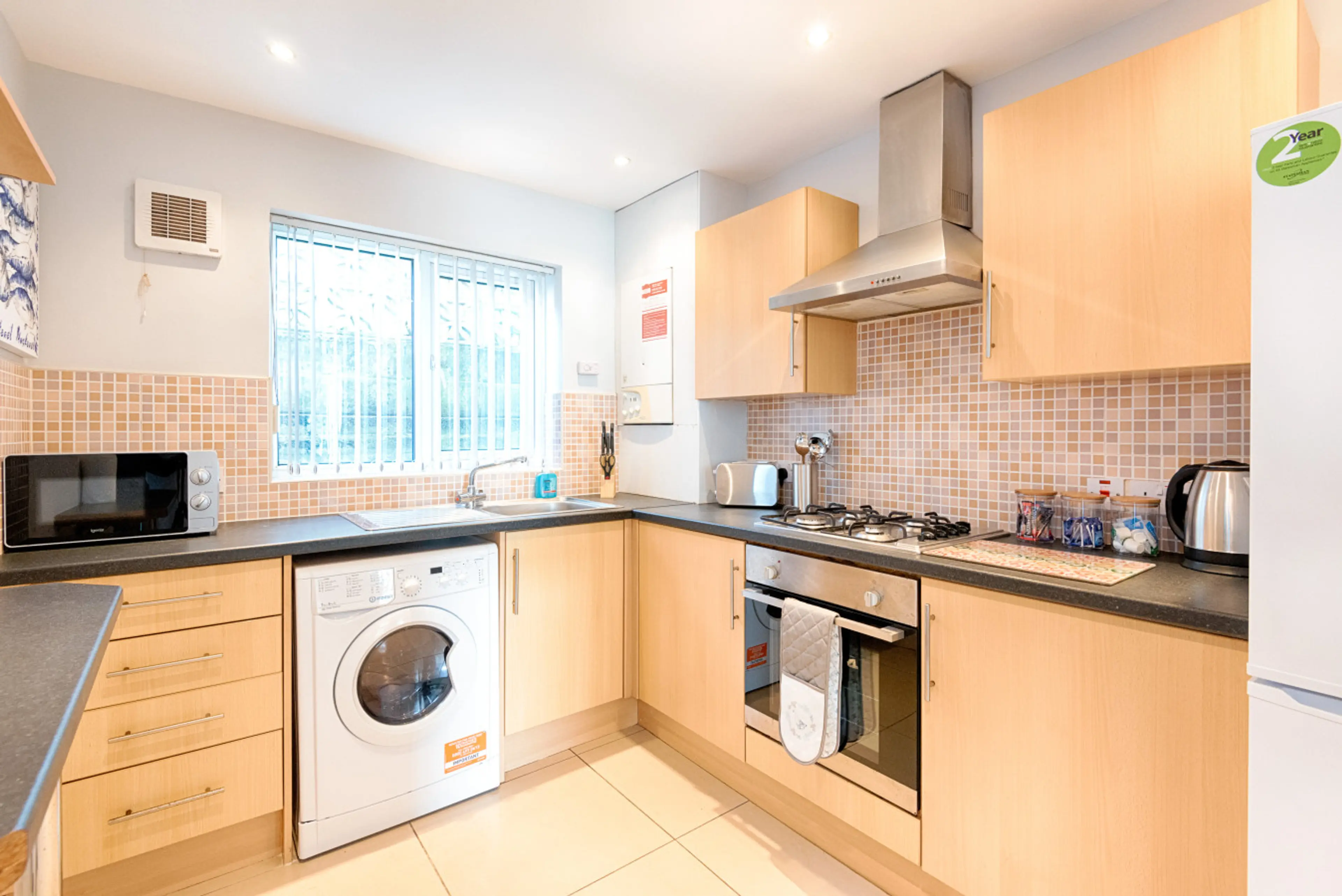 80 Dinas Street - Image 24