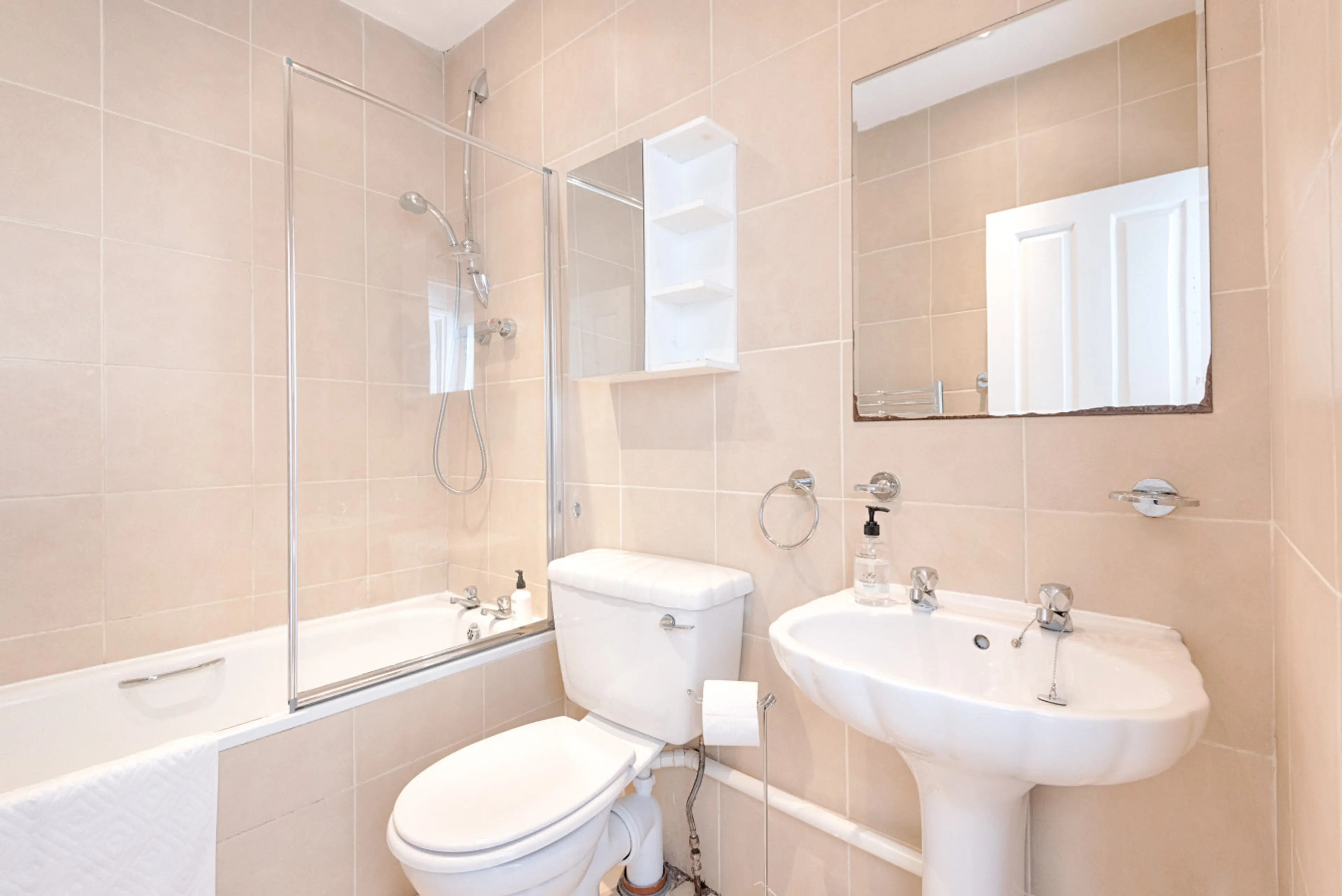 80 Dinas Street - Image 21