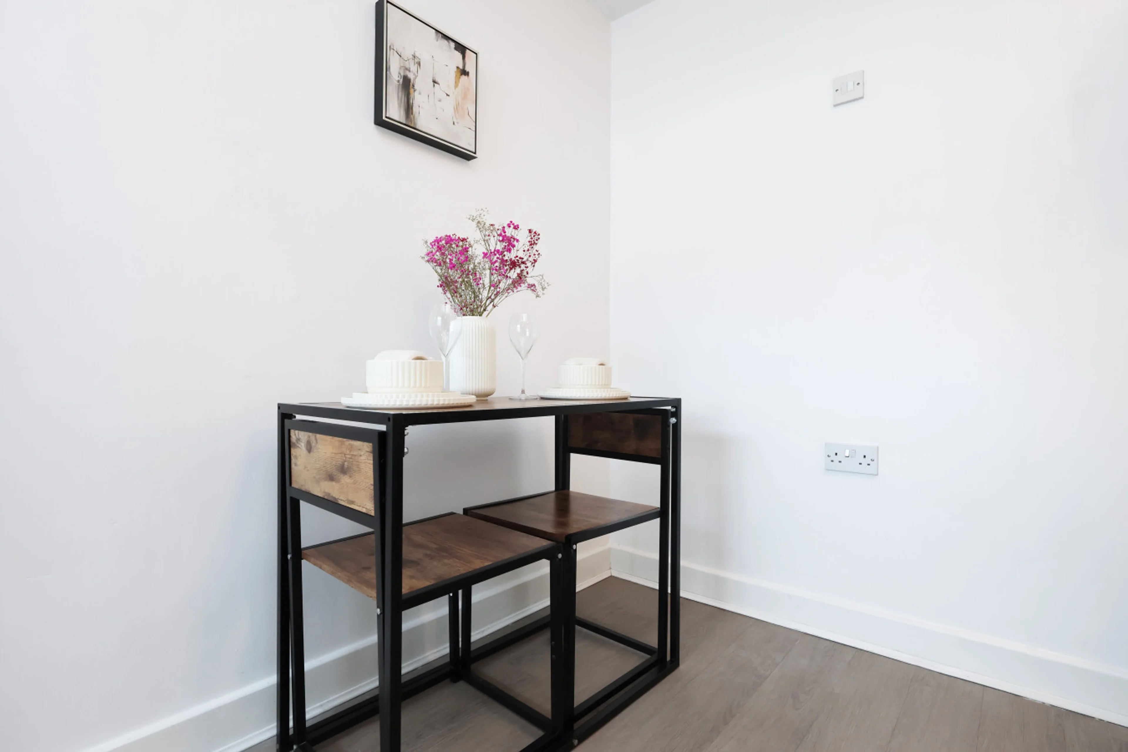 Alexandra Studio - View 4