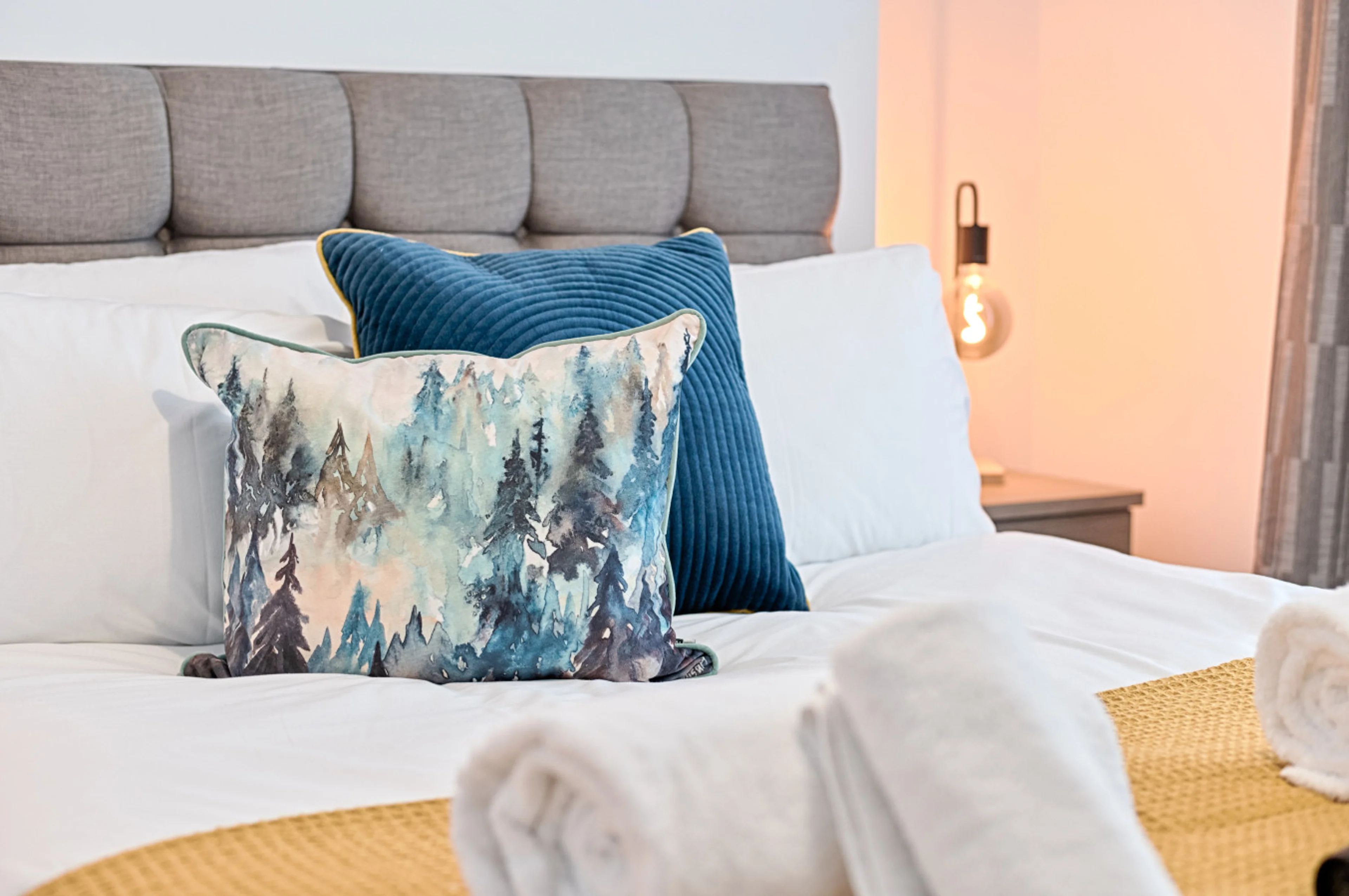 40 Glenroy Avenue - Main view