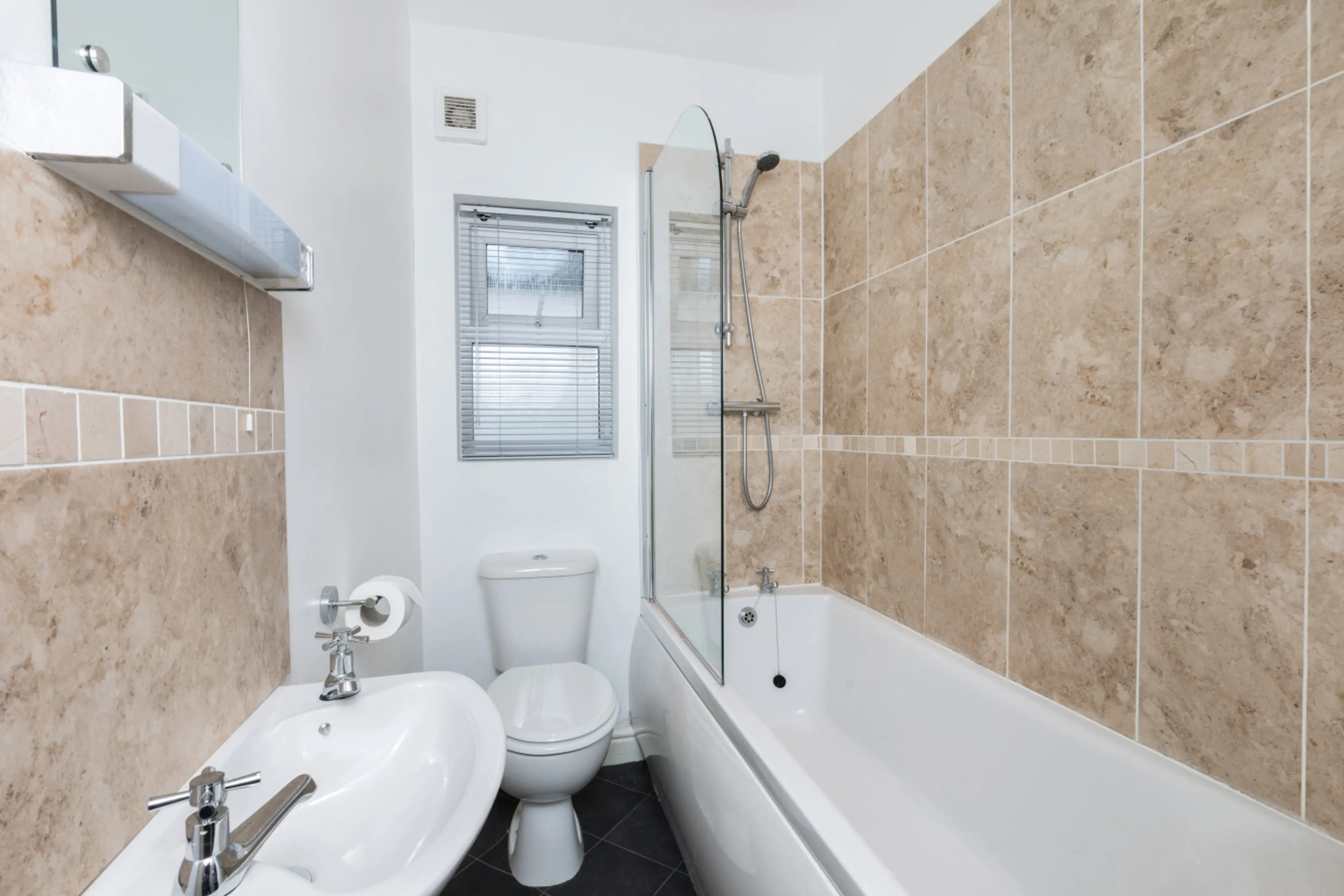 8 Castle Street - Image 14