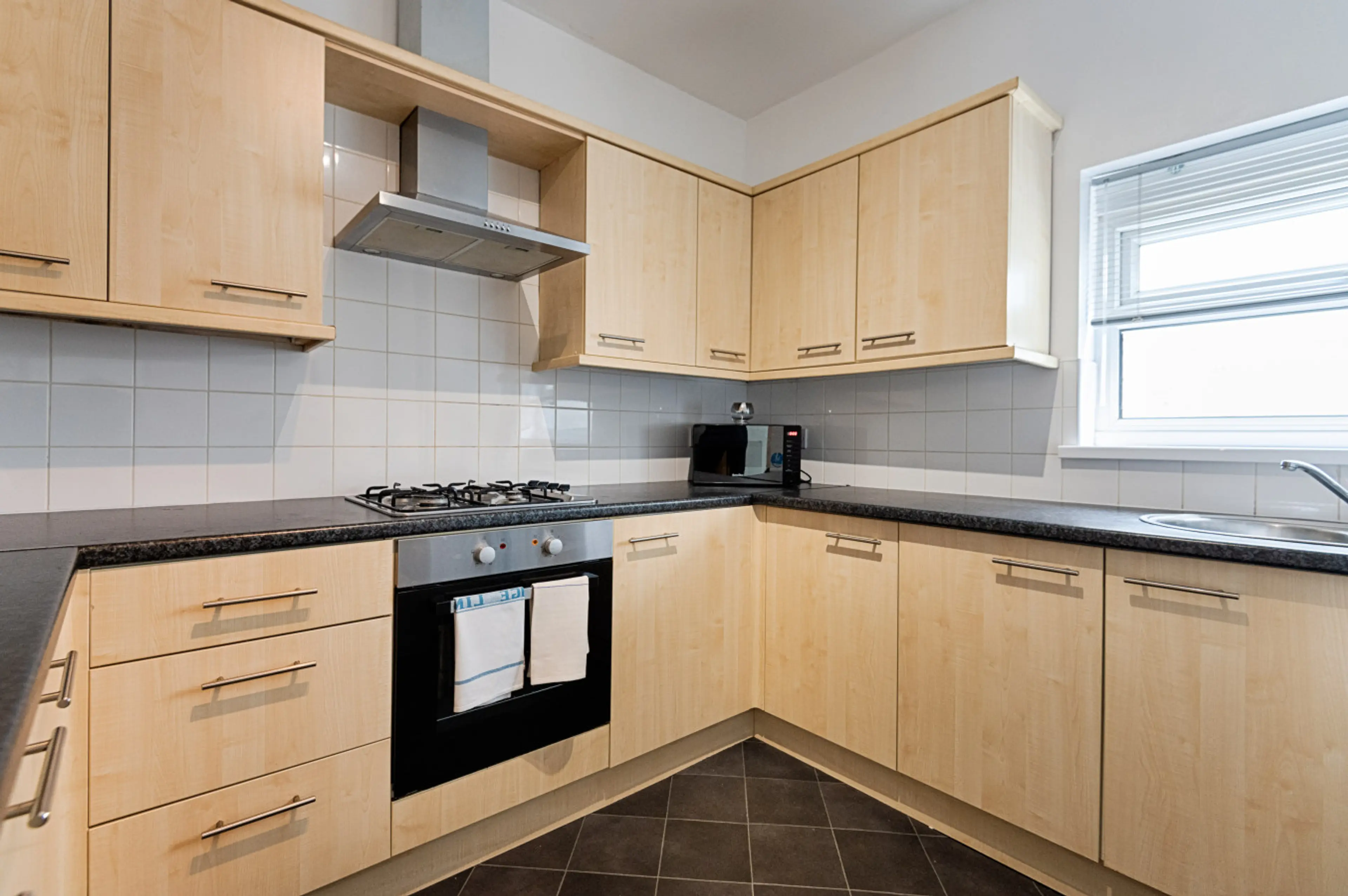 8 Castle Street - Image 28