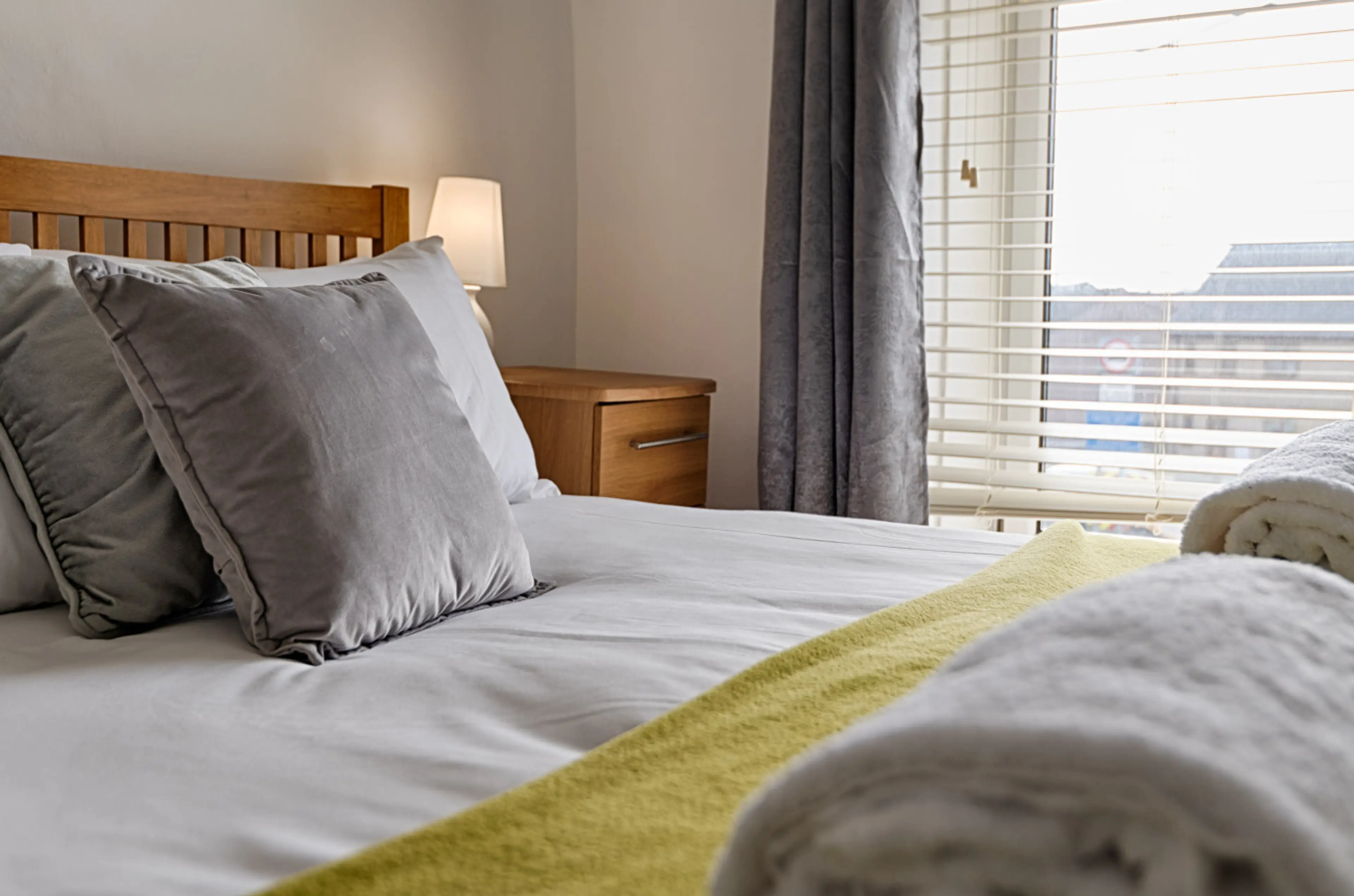 8 Castle Street - Image 2