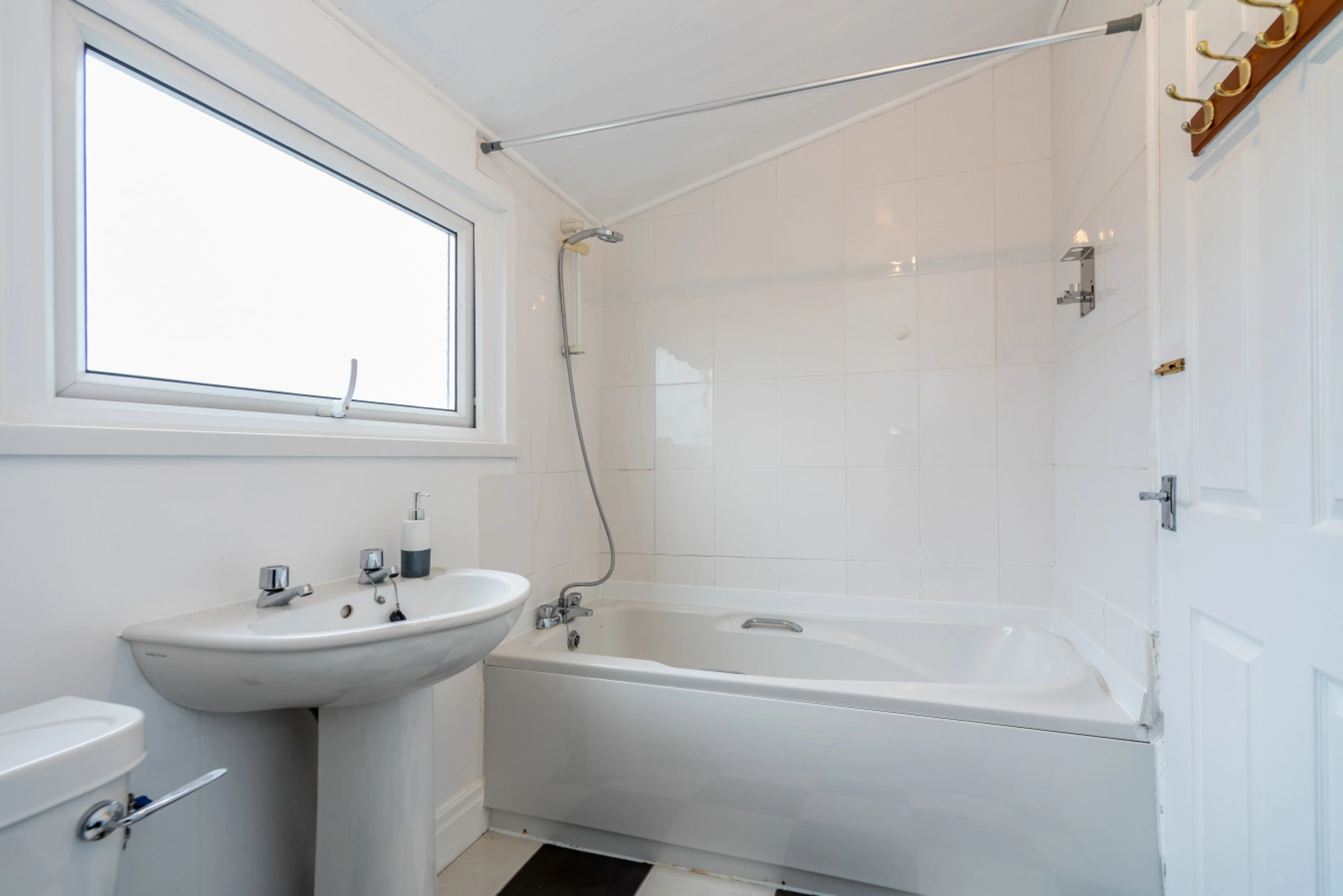 63 Llewellyn Street - View 5