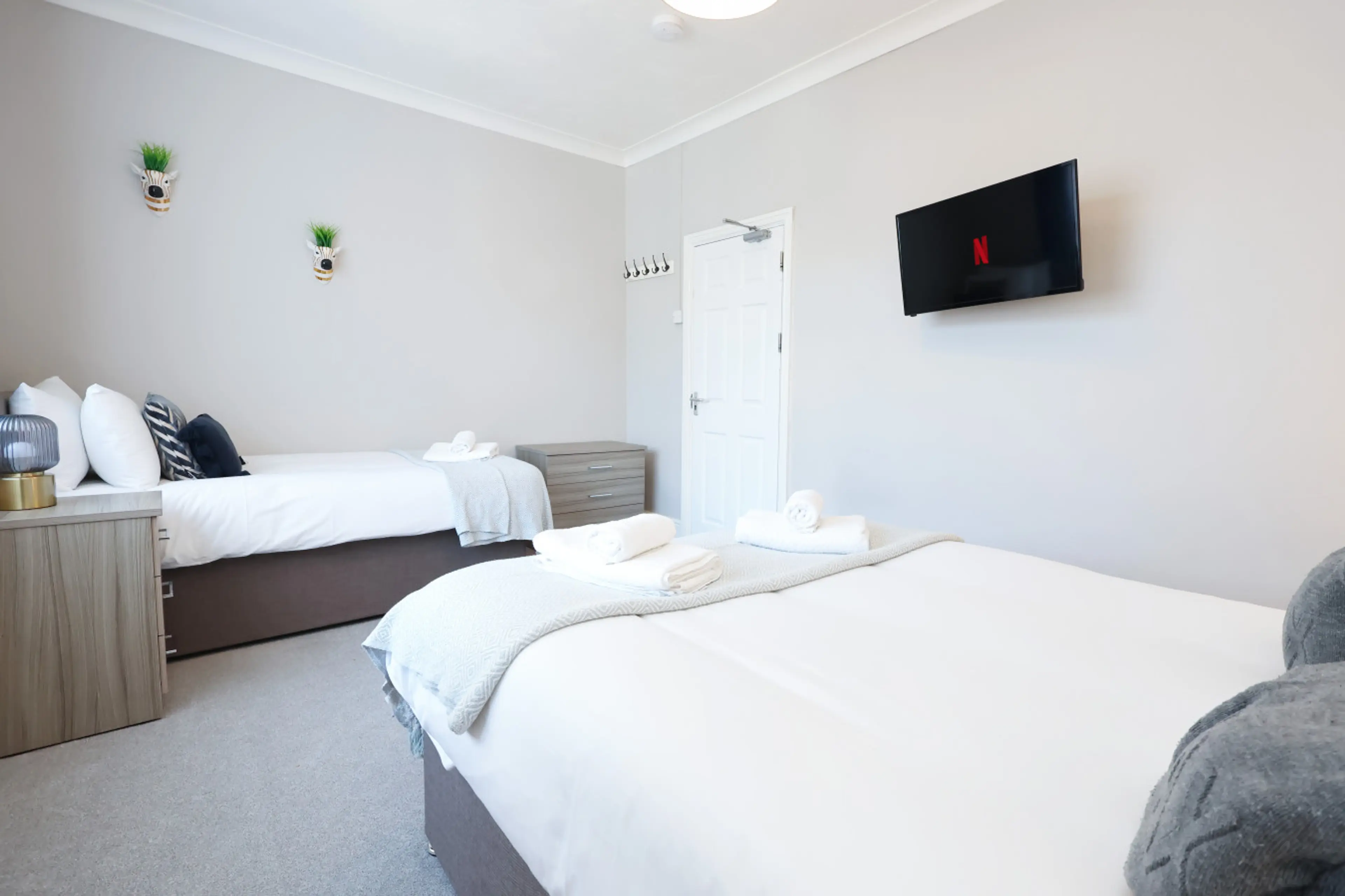 41 Pant Street - Image 33