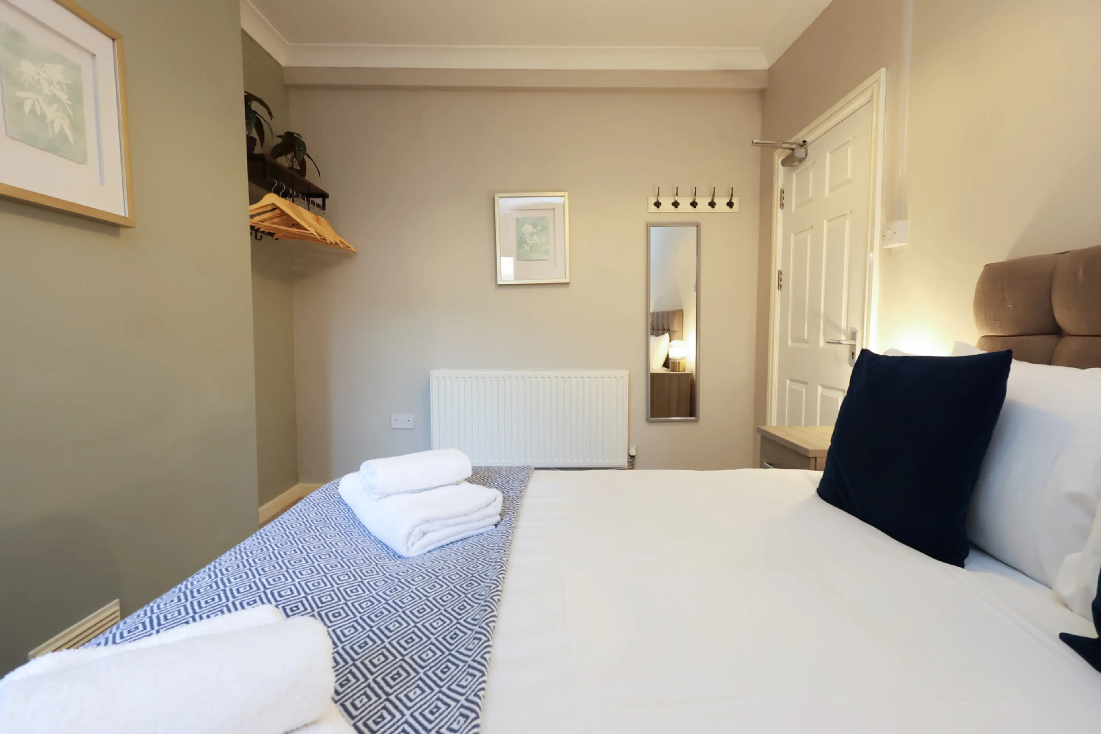 41 Pant Street - Image 37