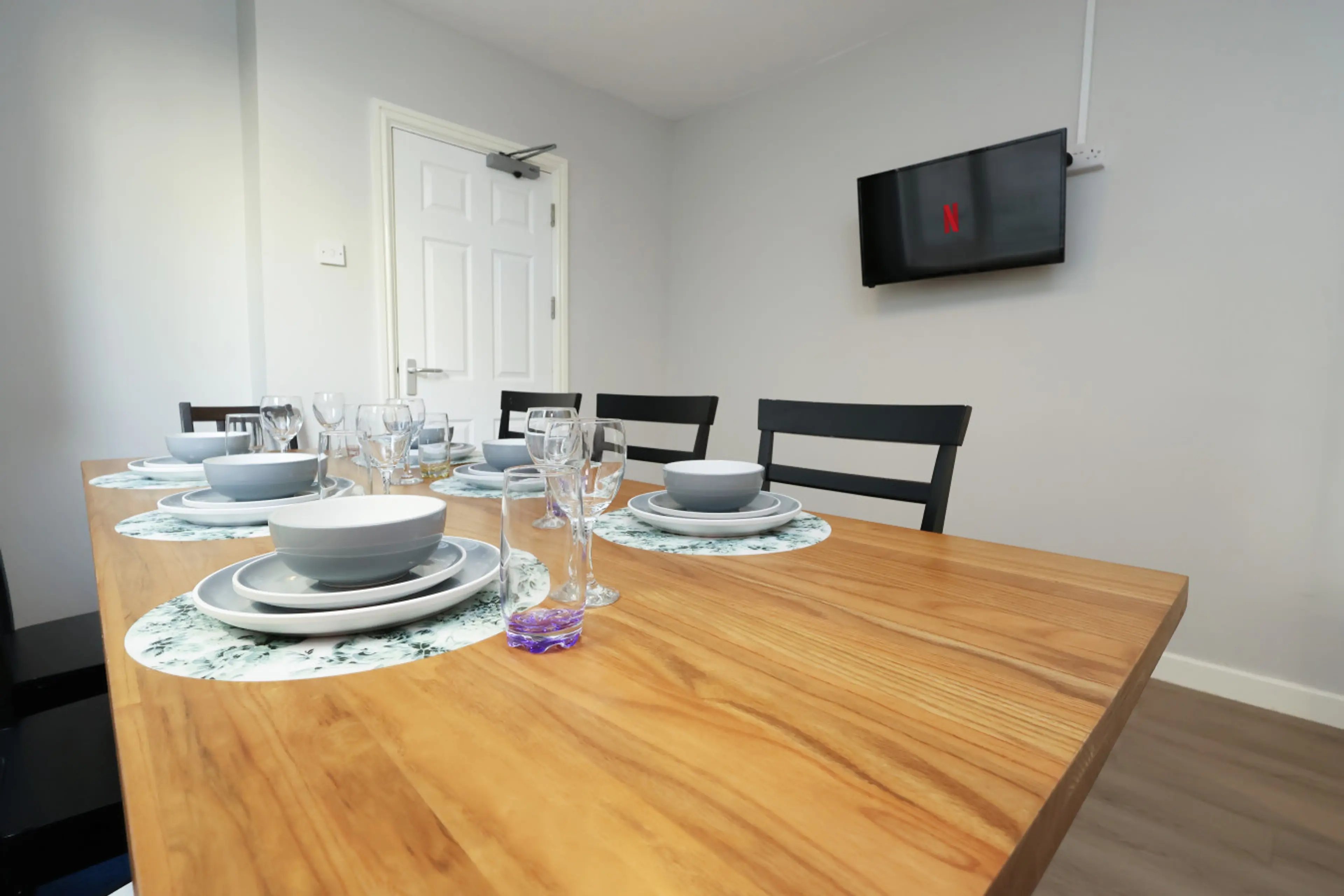 41 Pant Street - Image 40