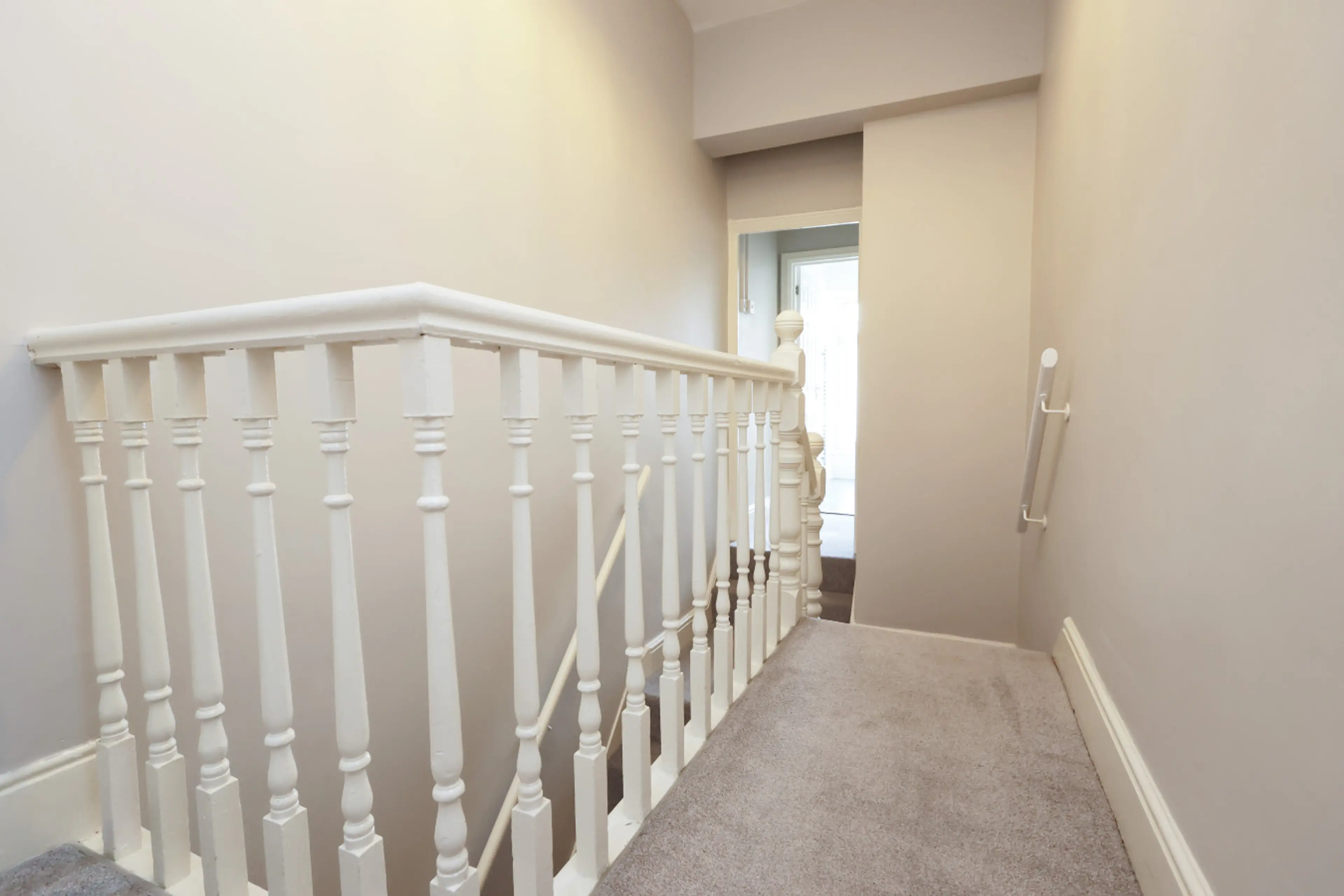 41 Pant Street - Image 38