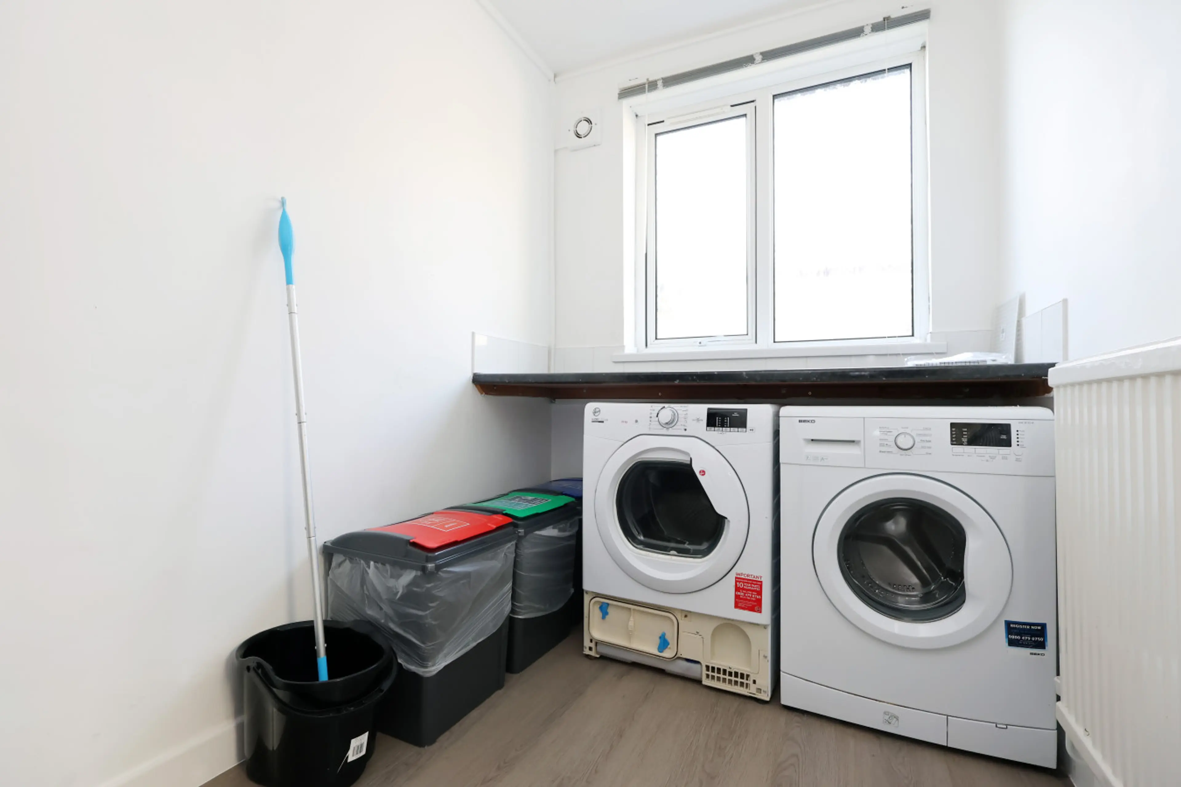 41 Pant Street - Image 19