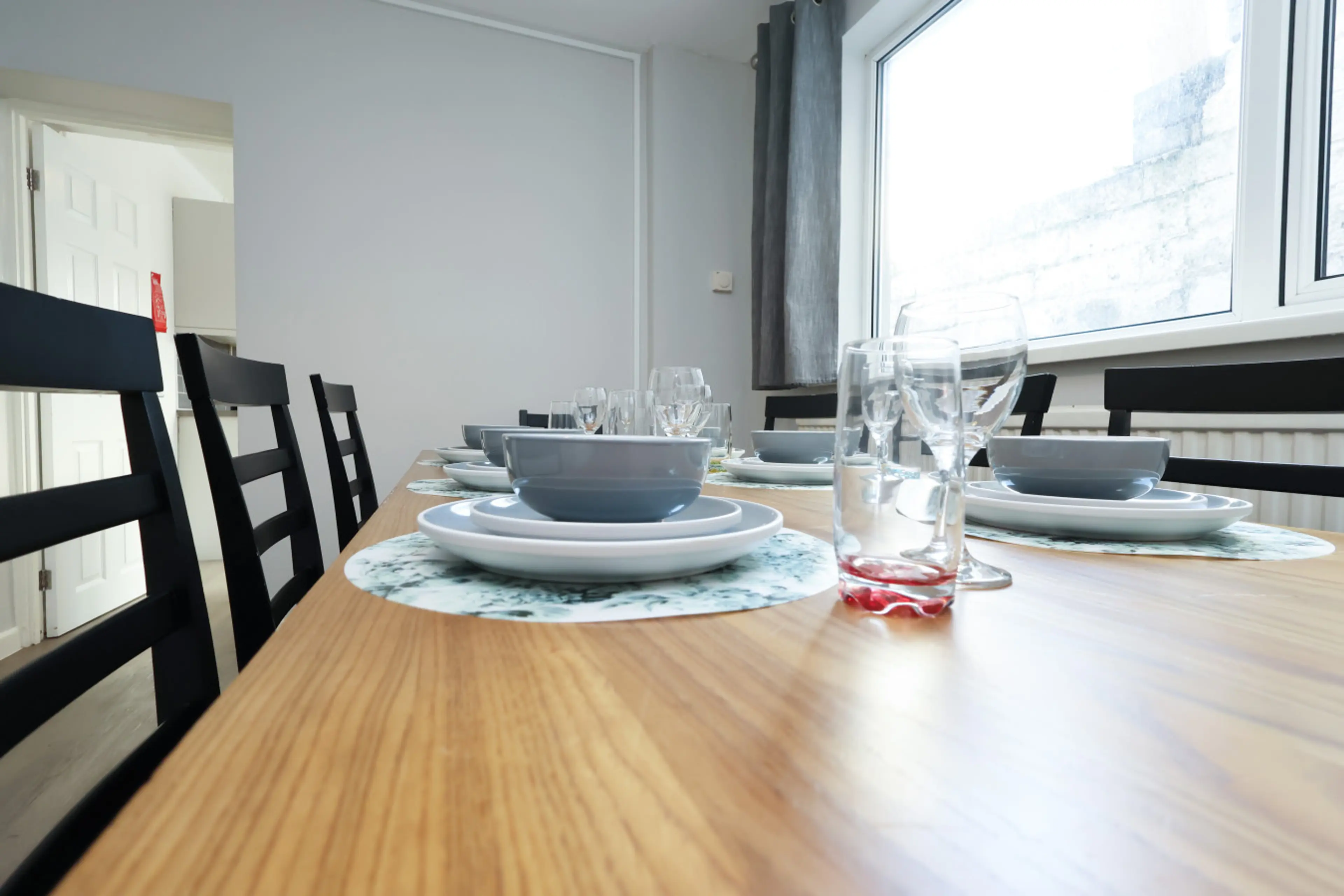 41 Pant Street - Image 24