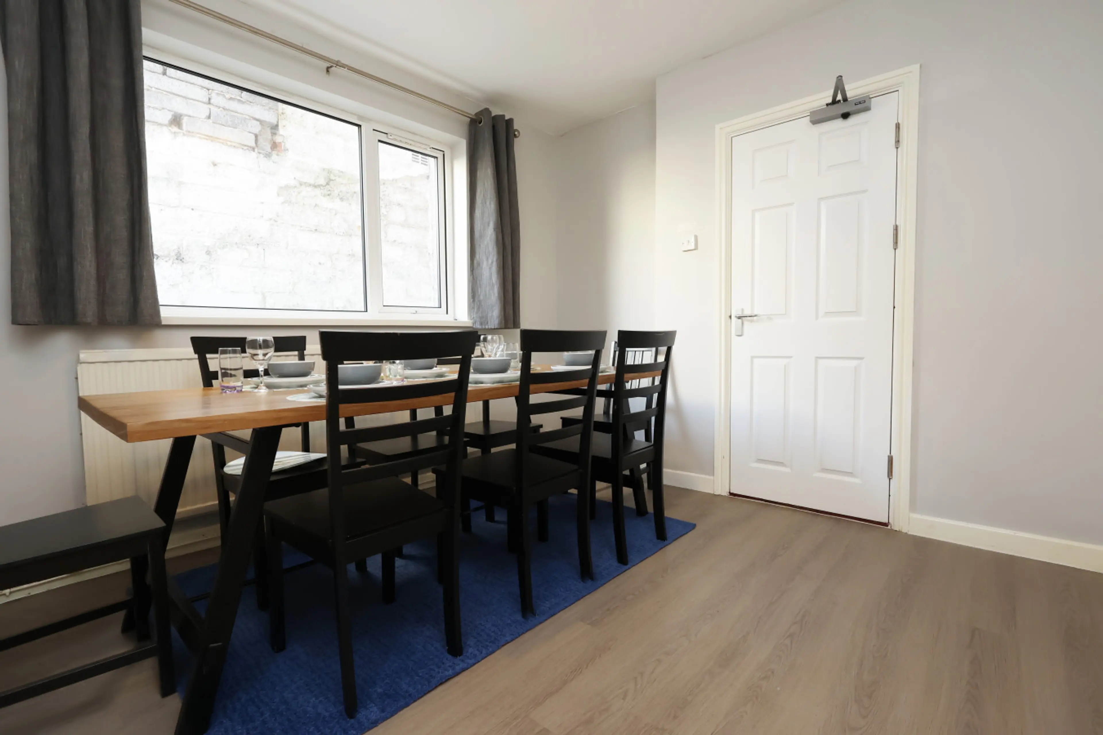 41 Pant Street - Image 42