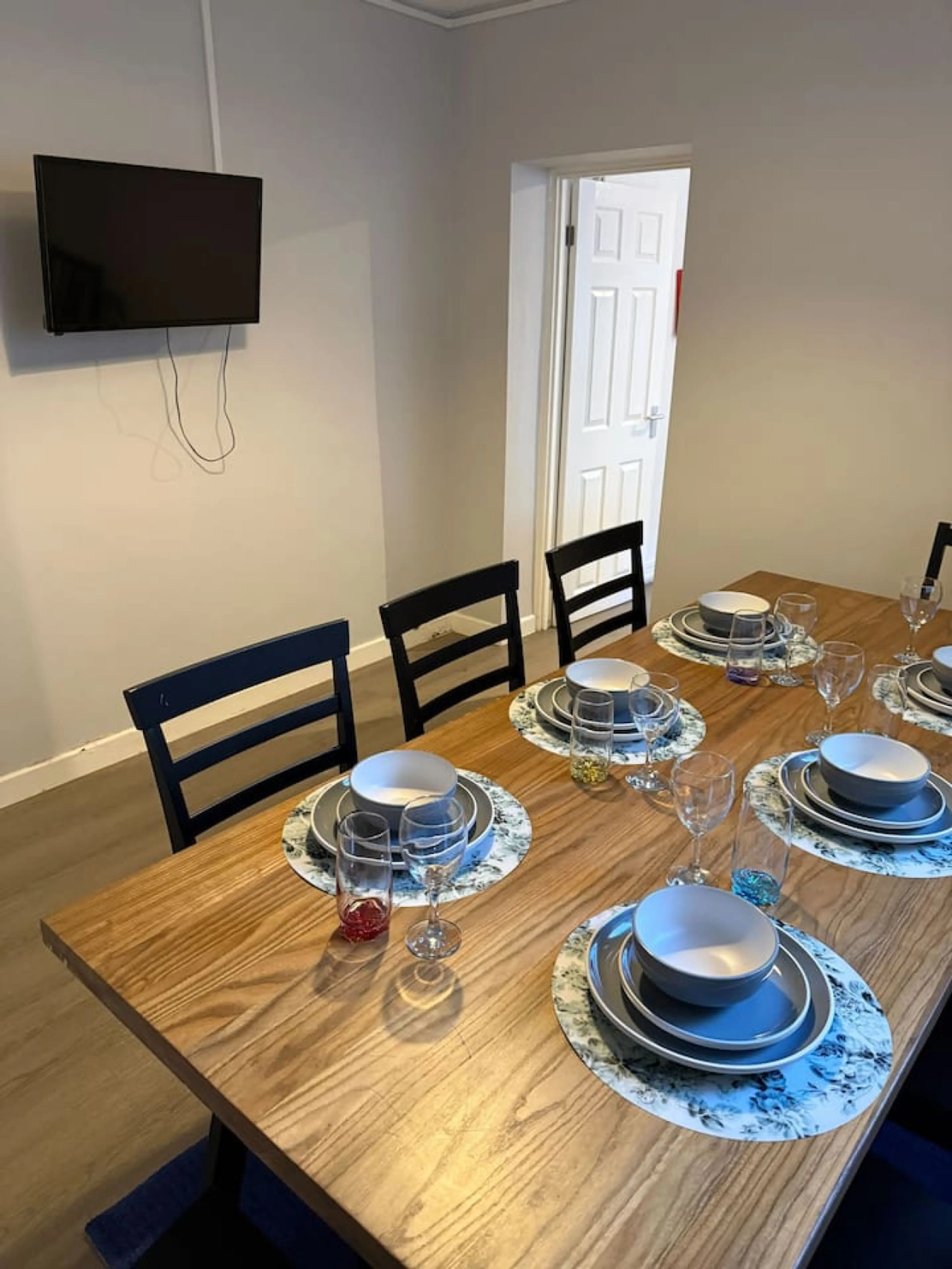 Workers Rest •3 Bed •2 Bath •Ideal for Contractors - Image 22