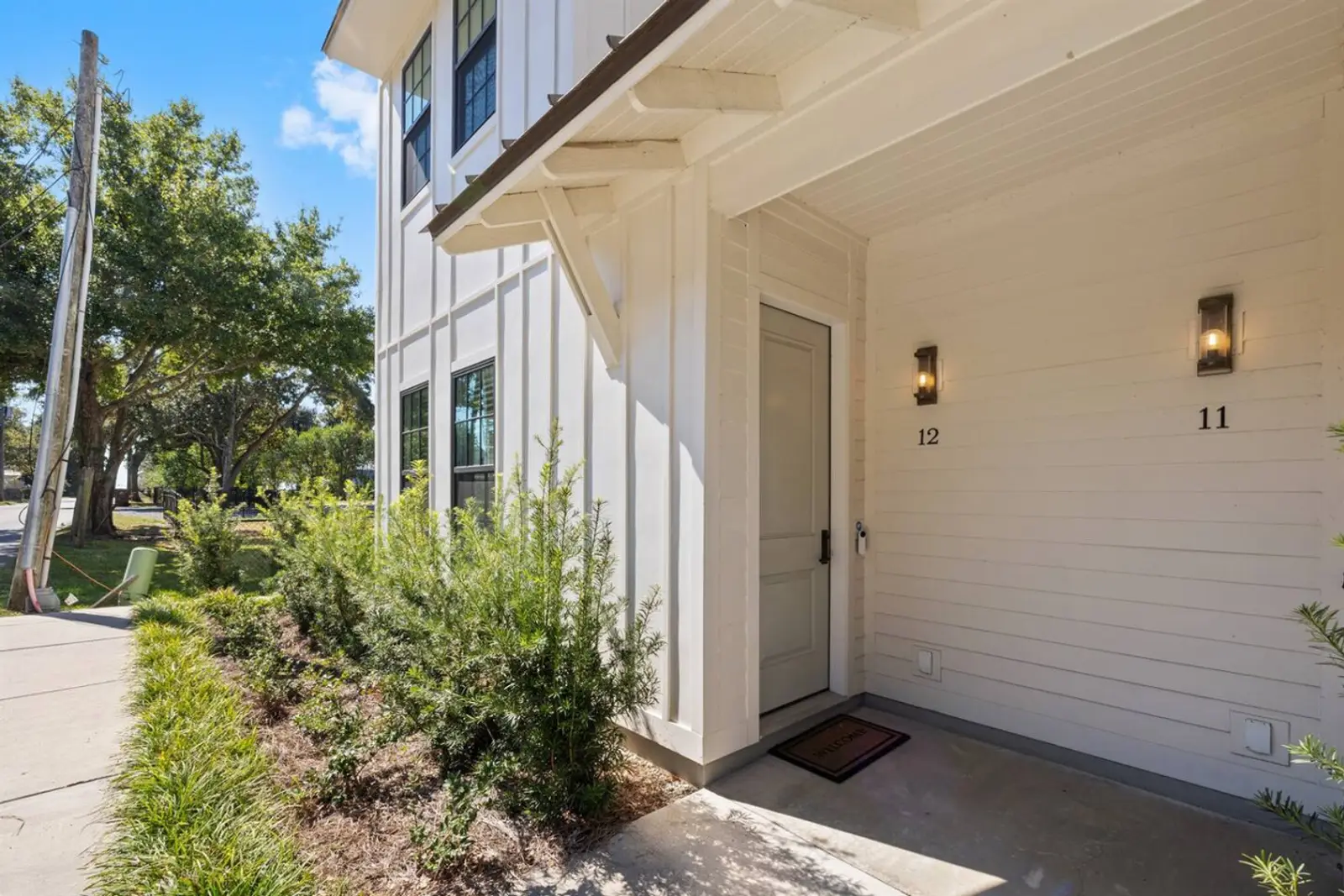 Indigo Landing #12 - Steps to Beach, Pool, Fast WiFi vacation rental in Pass Christian, MS — photo 33