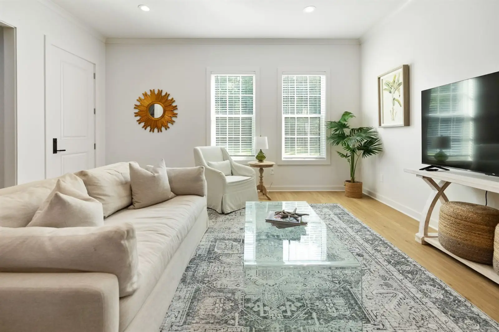 Spacious 3BR Retreat — photo 1