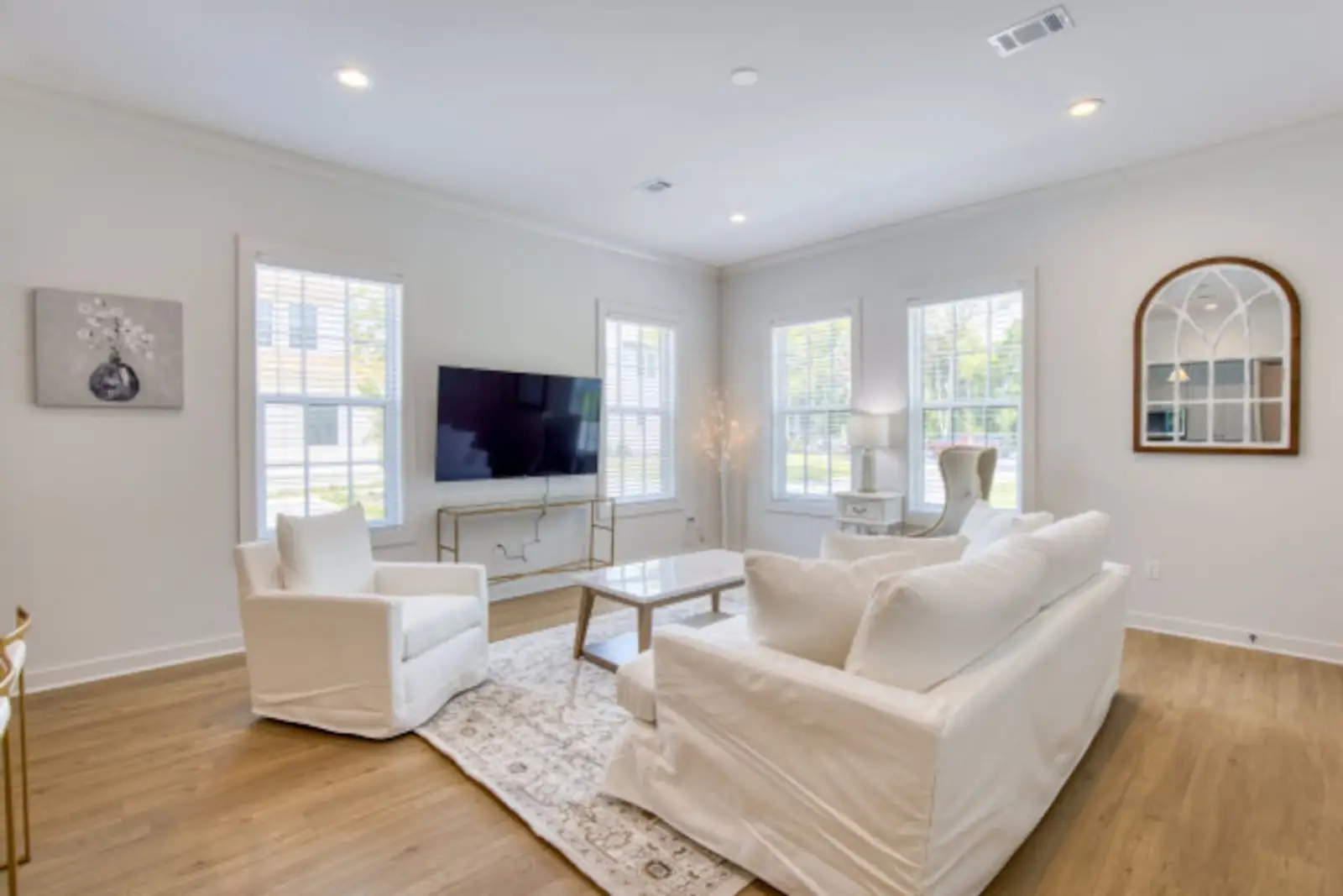 3 Charming Townhomes Side-by-Side for Big Groups! vacation rental in Pass Christian, MS — photo 18