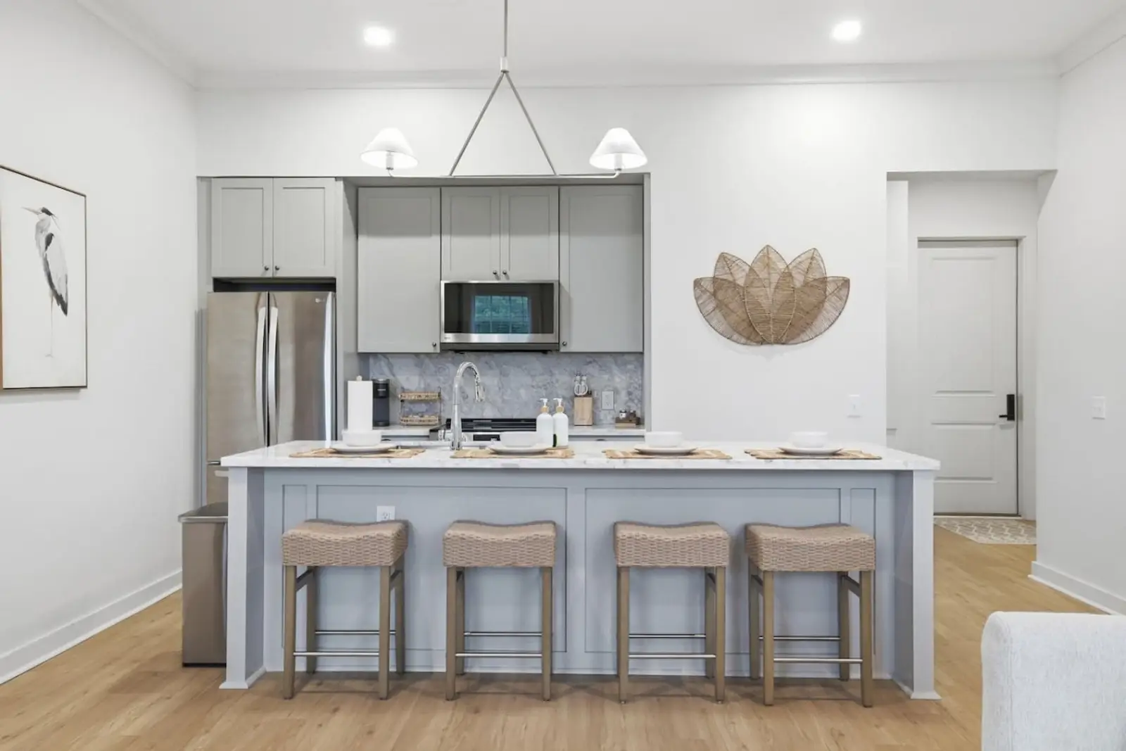 Coastal 1BR with Pool — photo 4