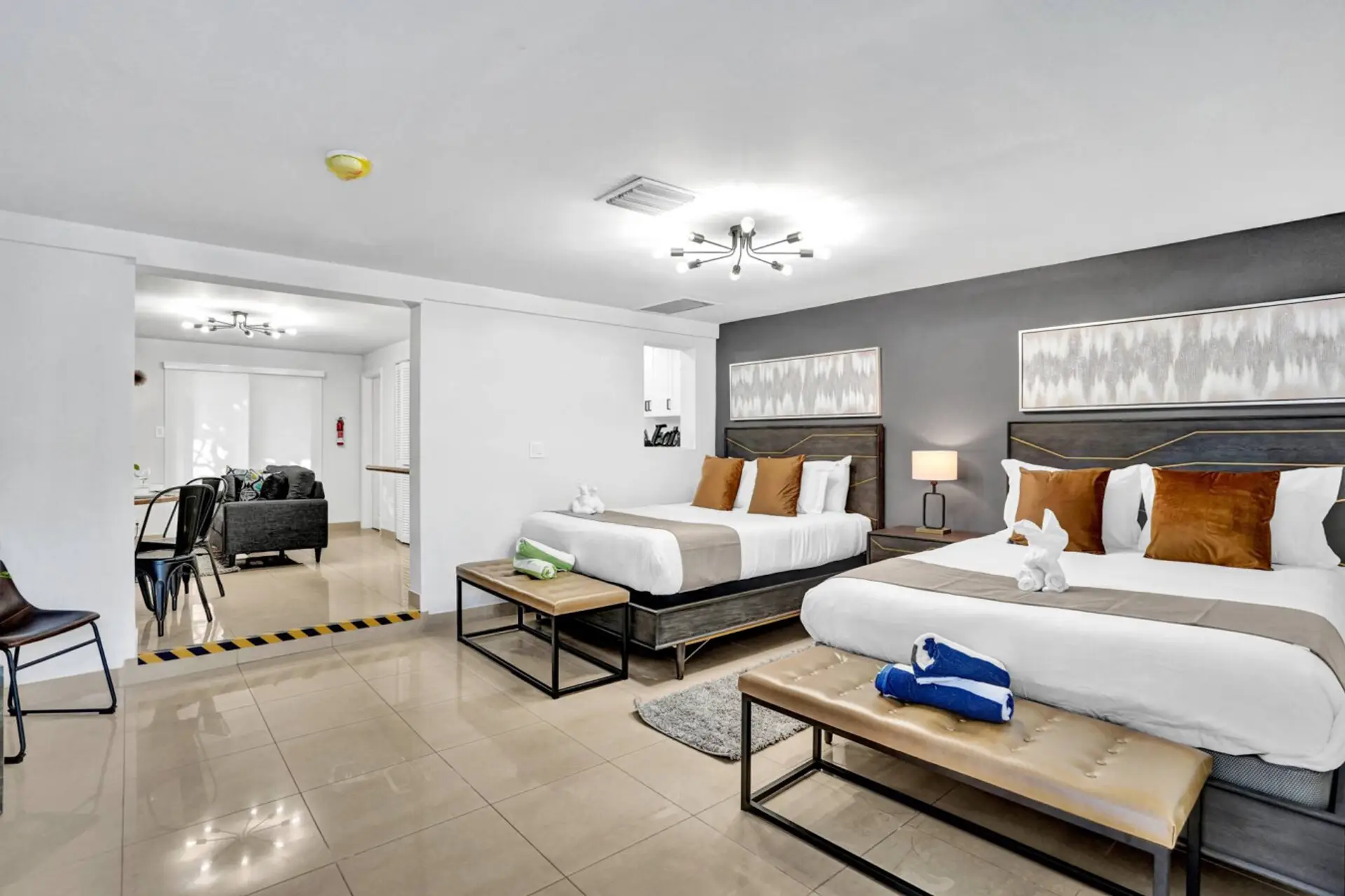 Two comfortable queen beds