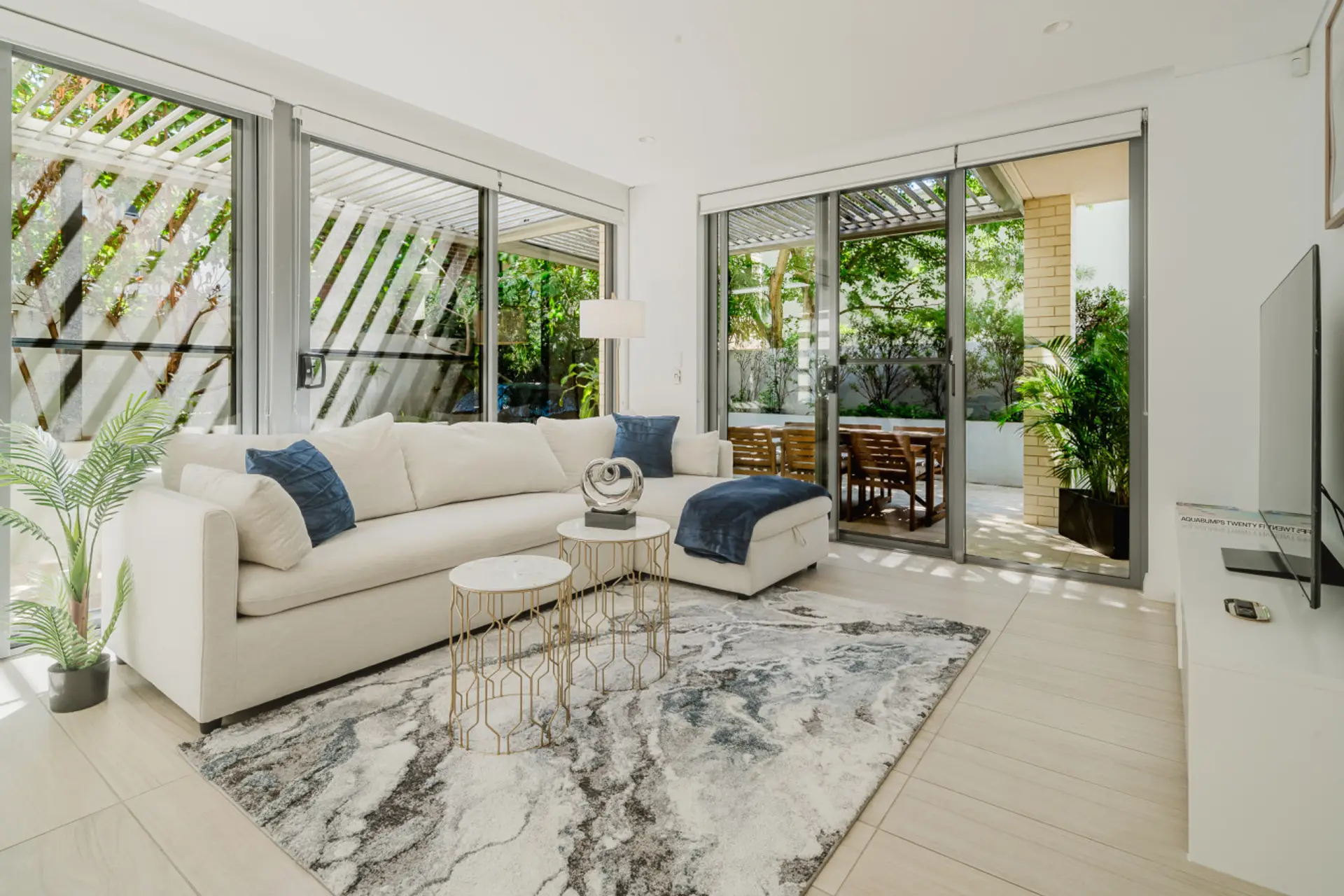 Livingroom with greenery view