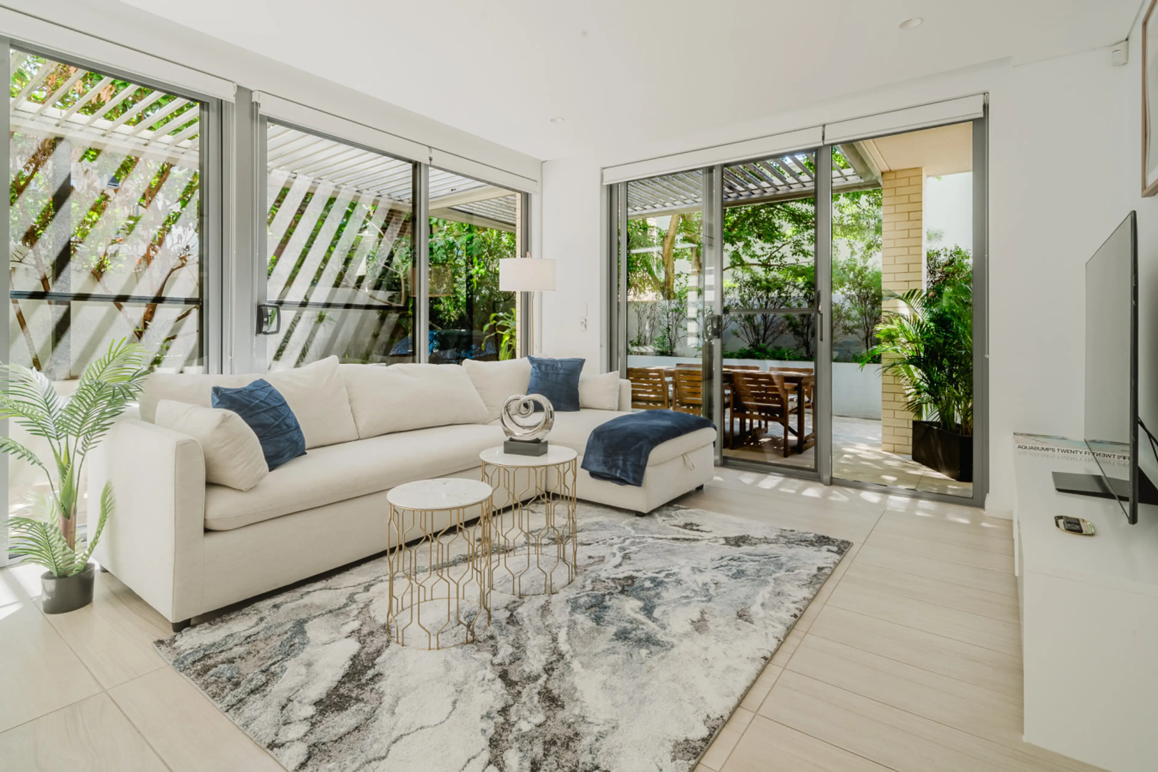 Livingroom with greenery view