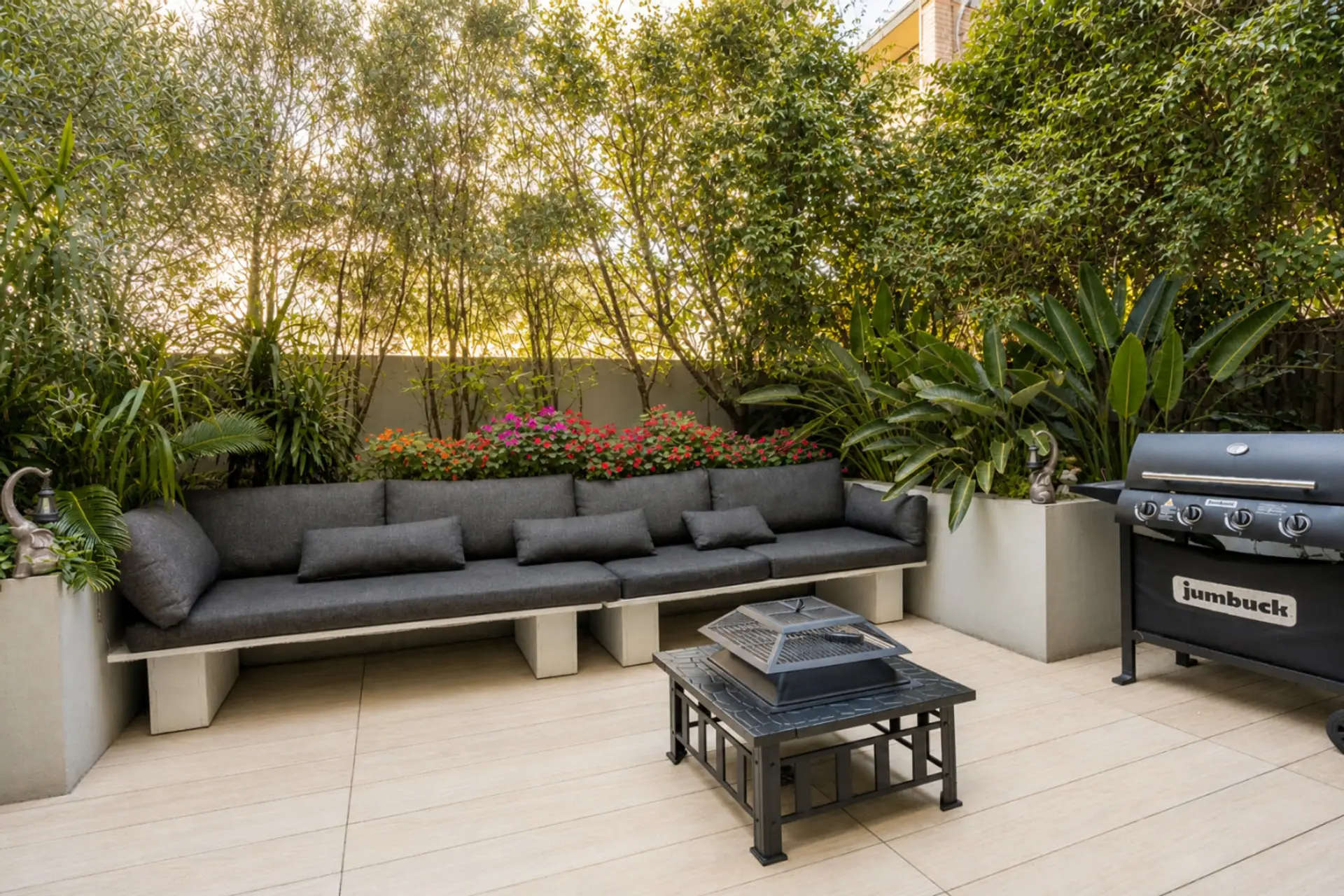 Garden lounge with BBQ
