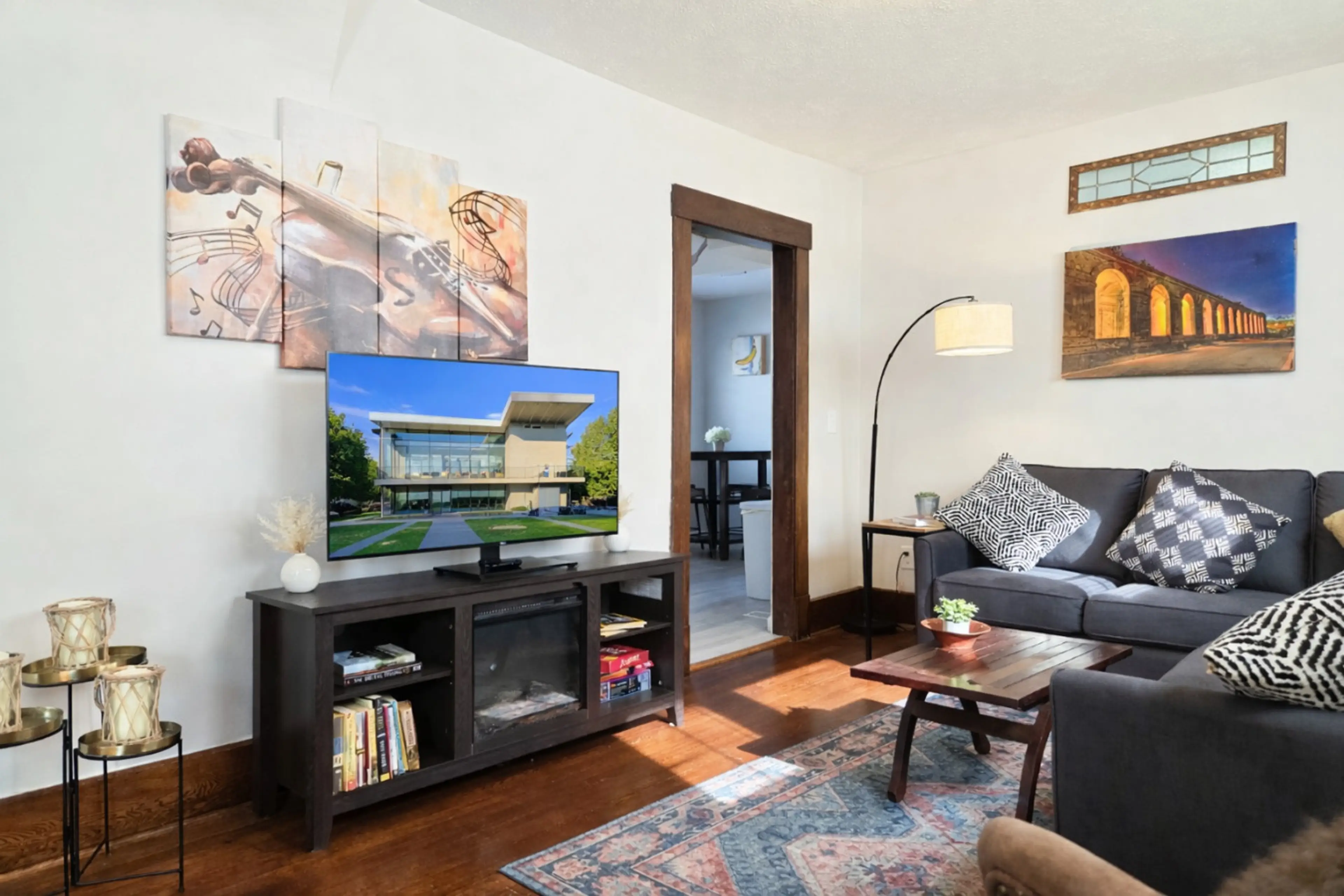 Plenty of room to gather