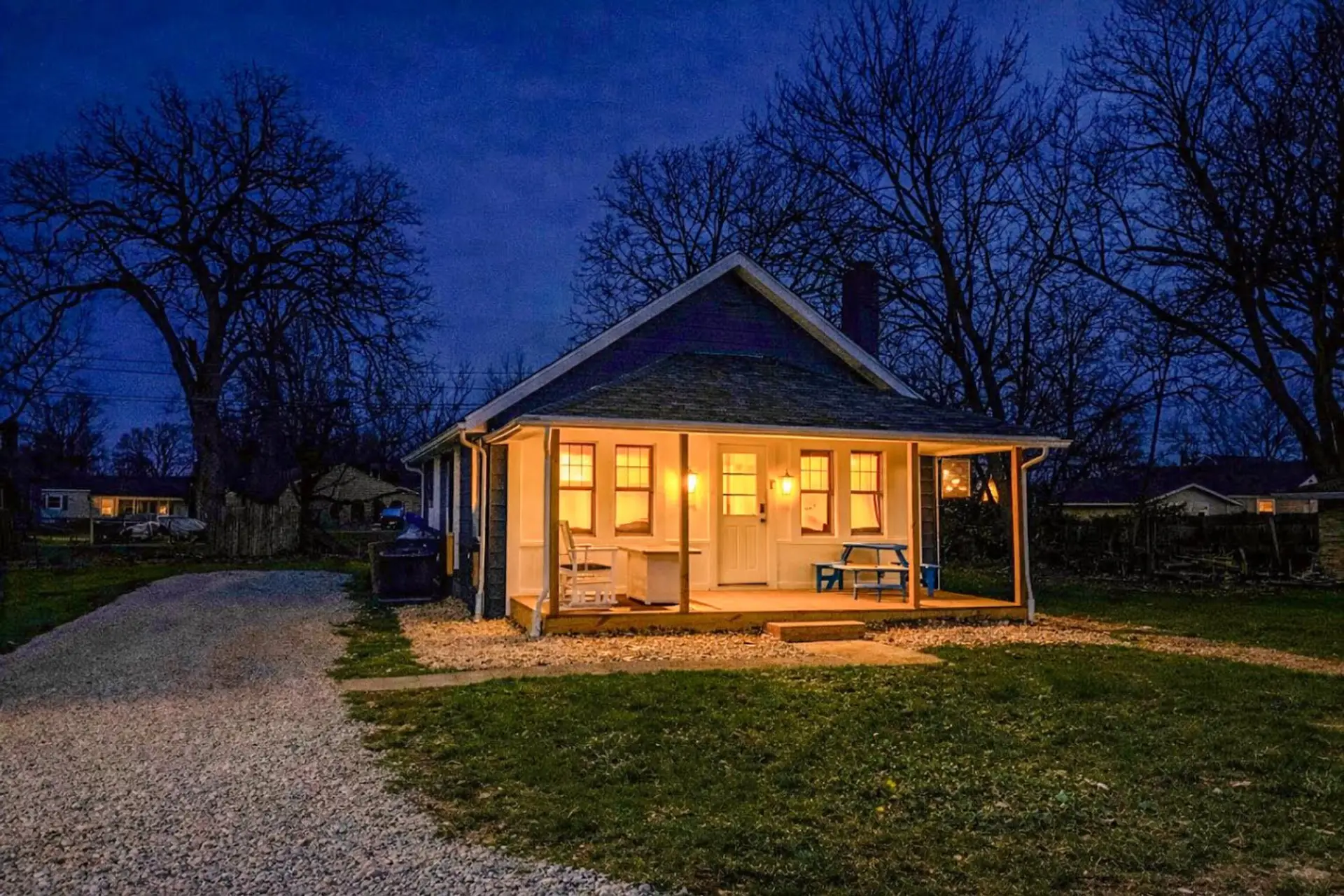 Twinkling nighttime welcome after a fun-filled day on the shore