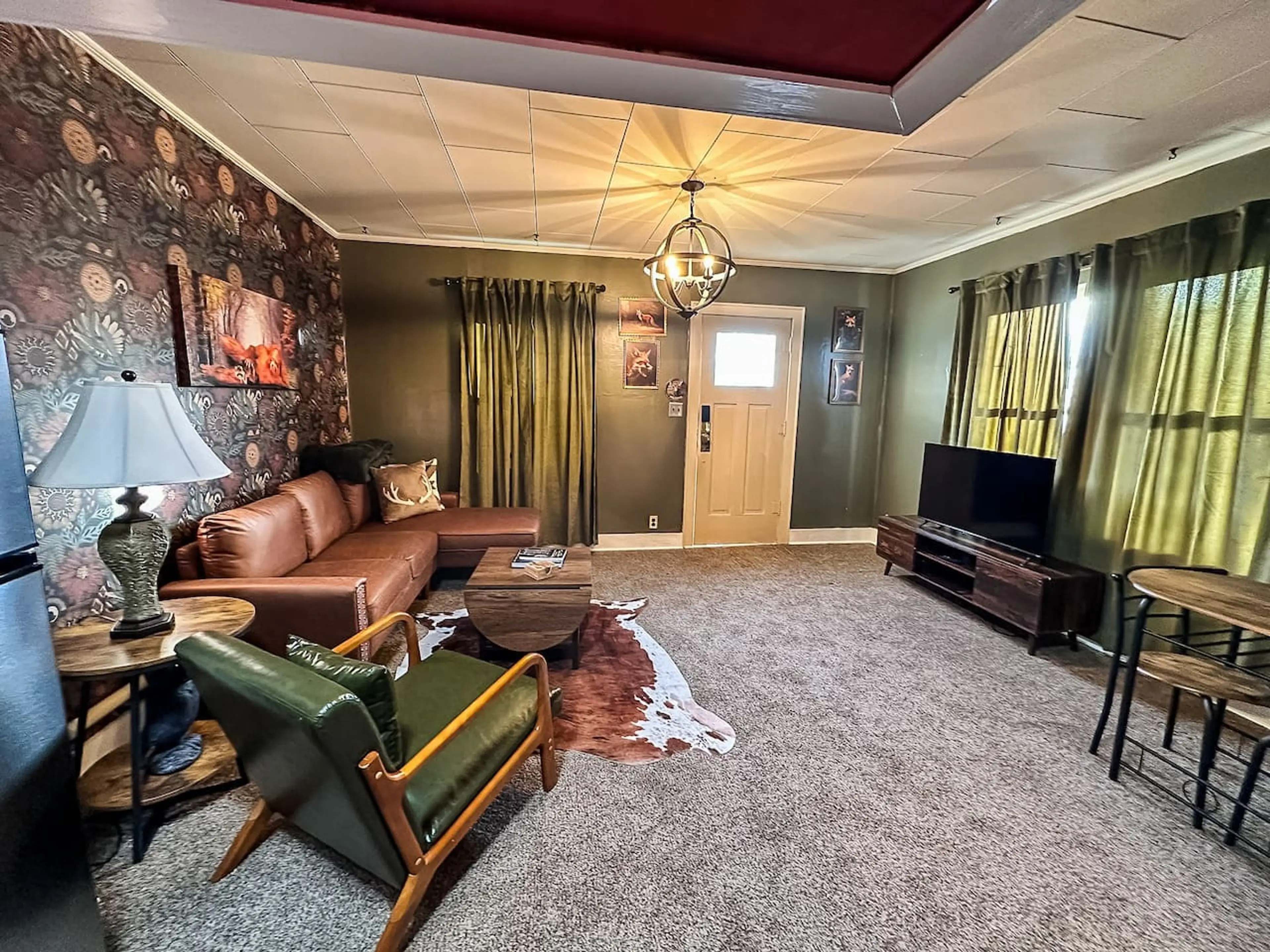 Relax Bigfoot Style with Smart TV and Wifi