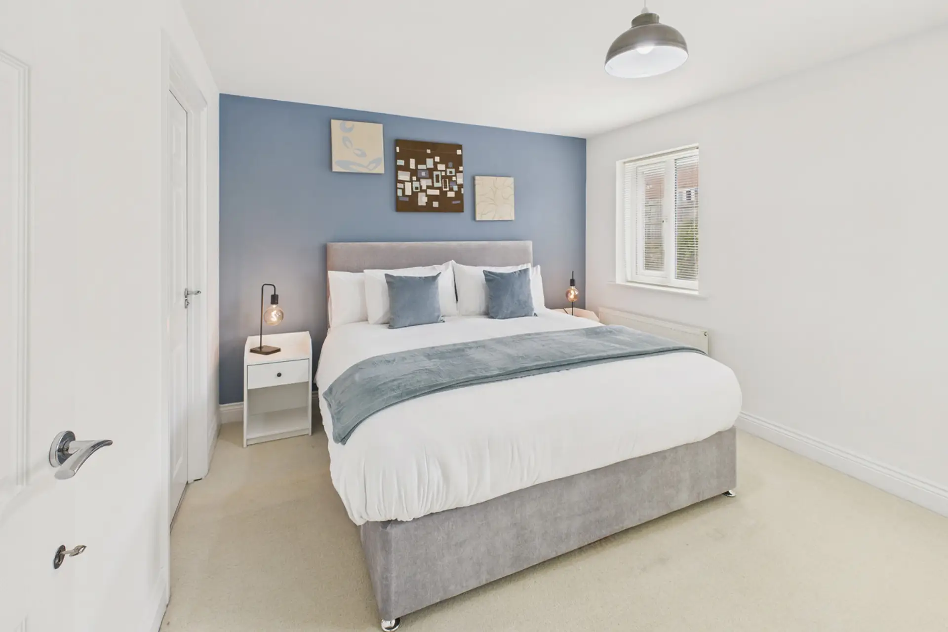 Master Superking Bedroom 1