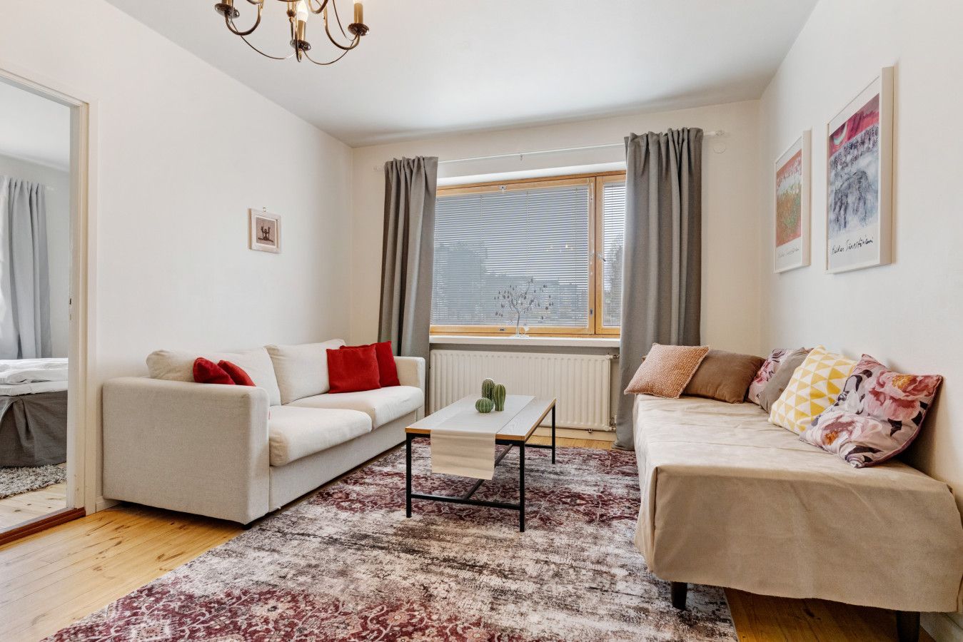 Arctic Apartment, Free Parking