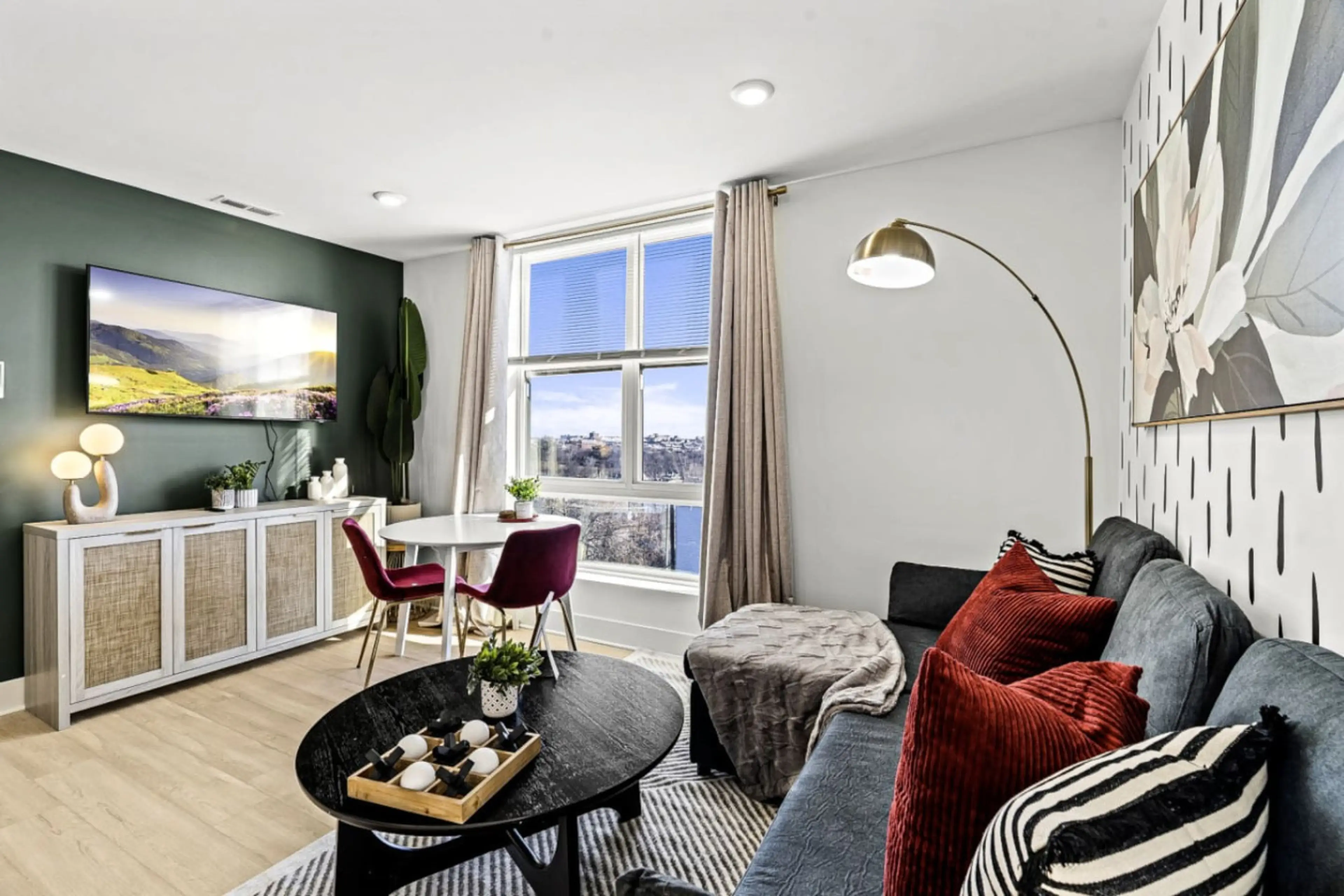 Chic retreat with vibrant decor, panoramic views, and inviting spots for relaxation!