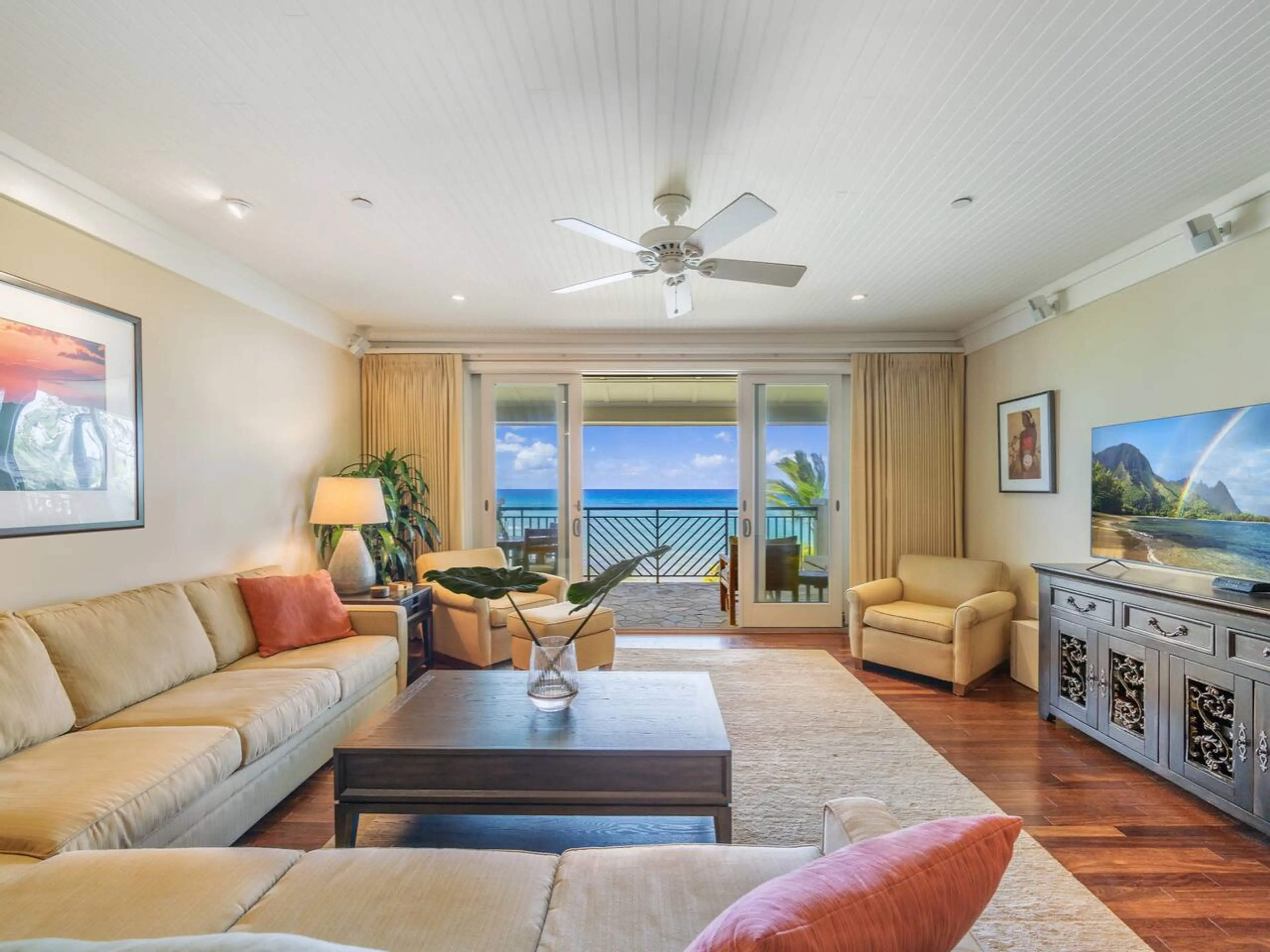 OV318 is located on the third floor of building G, which offers unobstructed views of the ocean and more privacy. There is an elevator to access the third floor if needed.