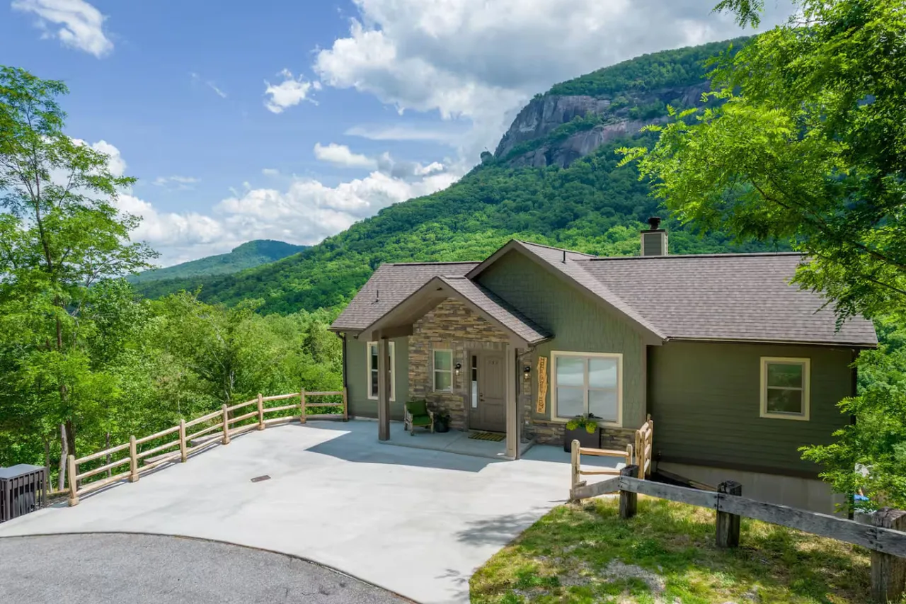 Cottage at Chimney Rock