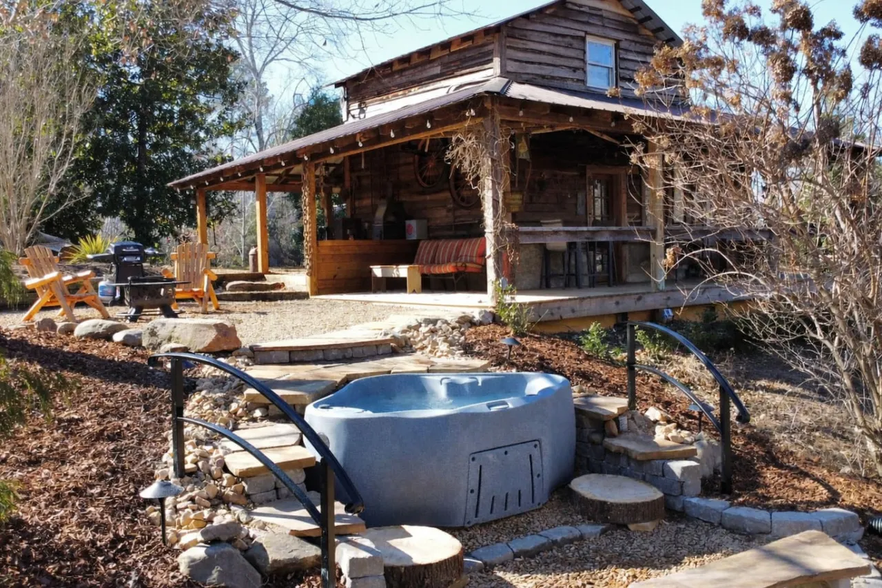 Historic Tobacco Barn at Tobaccoville