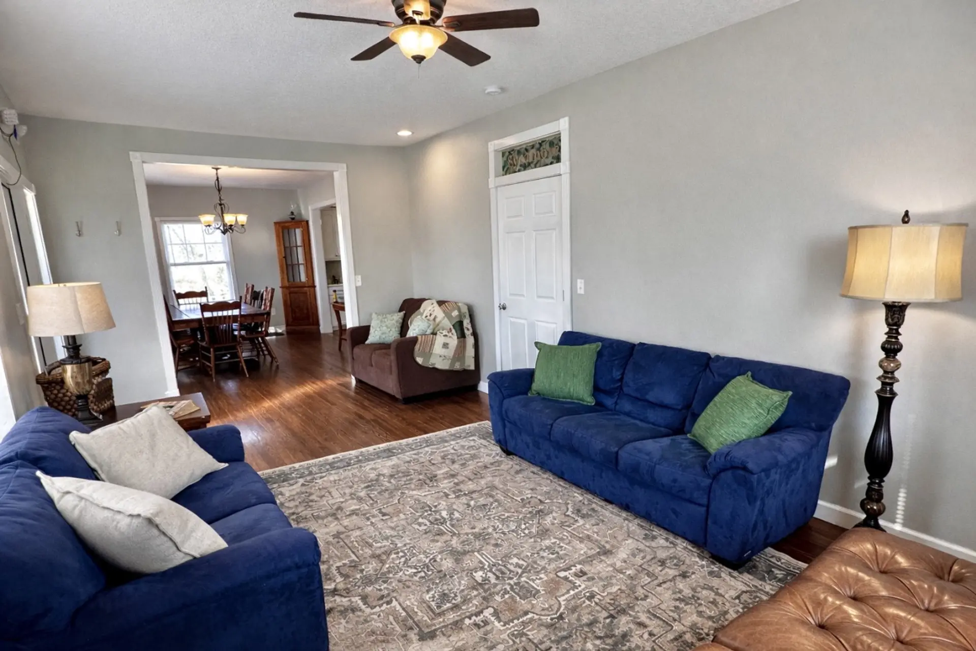 Sycamore House lodging interior from the Hostaway listing