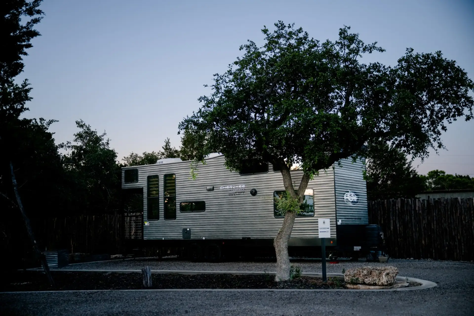 Wayside.LuxuryRV.Cottages.Wimberley.TiffanyHofeldt-88