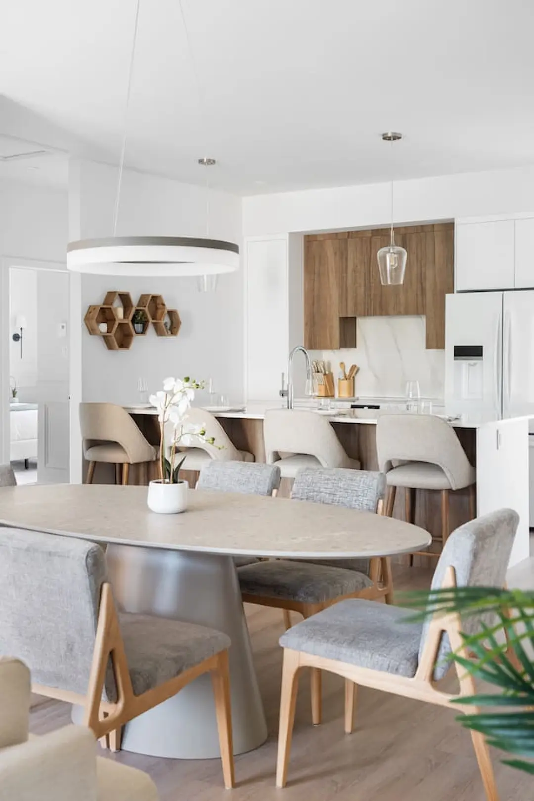 3BR Penthouse Condo | Home Office | Pets Welcome | Mirabel