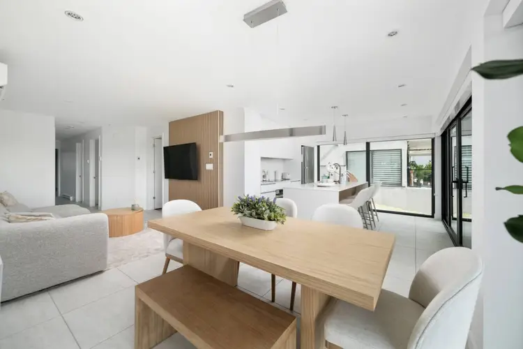 Waterfront 2BR Condo | Garage Parking | Laval Riverfront | Pets Welcome