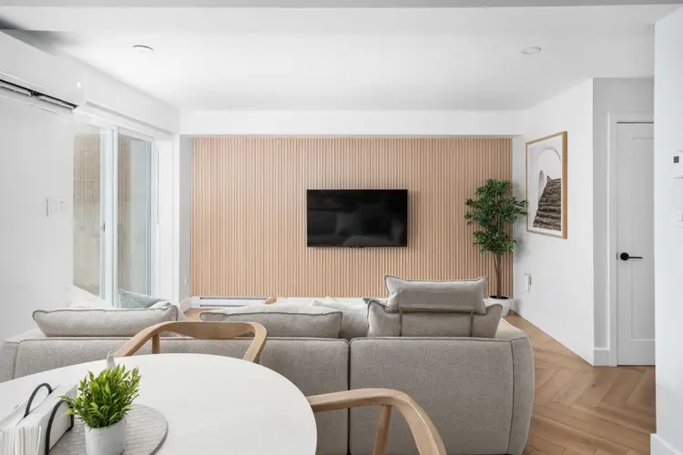 ✨ Renovated 1BR | Place Bell 5min | Laval