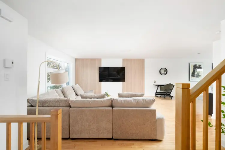 🌊 Modern 3BR | 5min to Montreal | Laval
