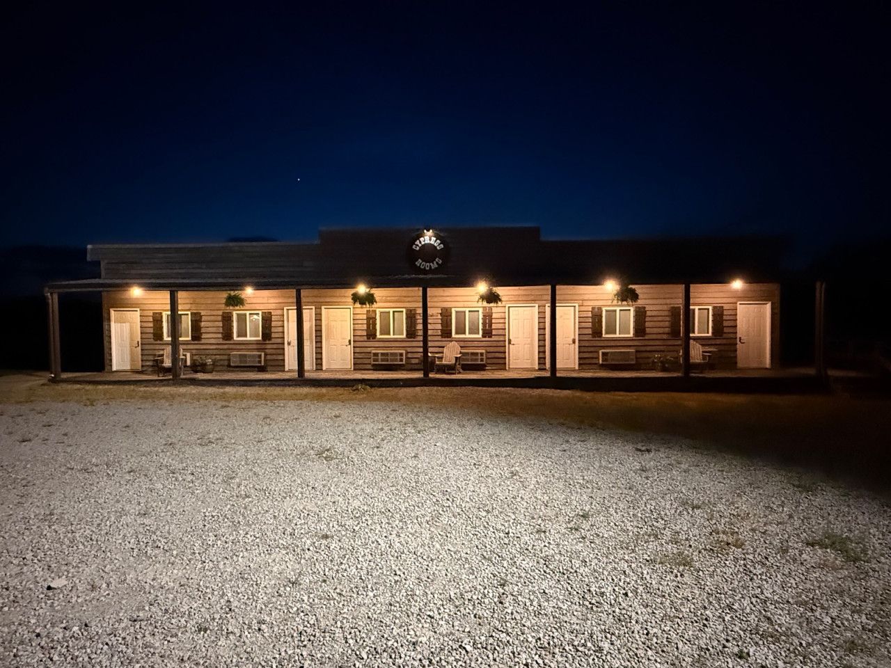 Lamb Ranch - Cypress Lodge Room 11