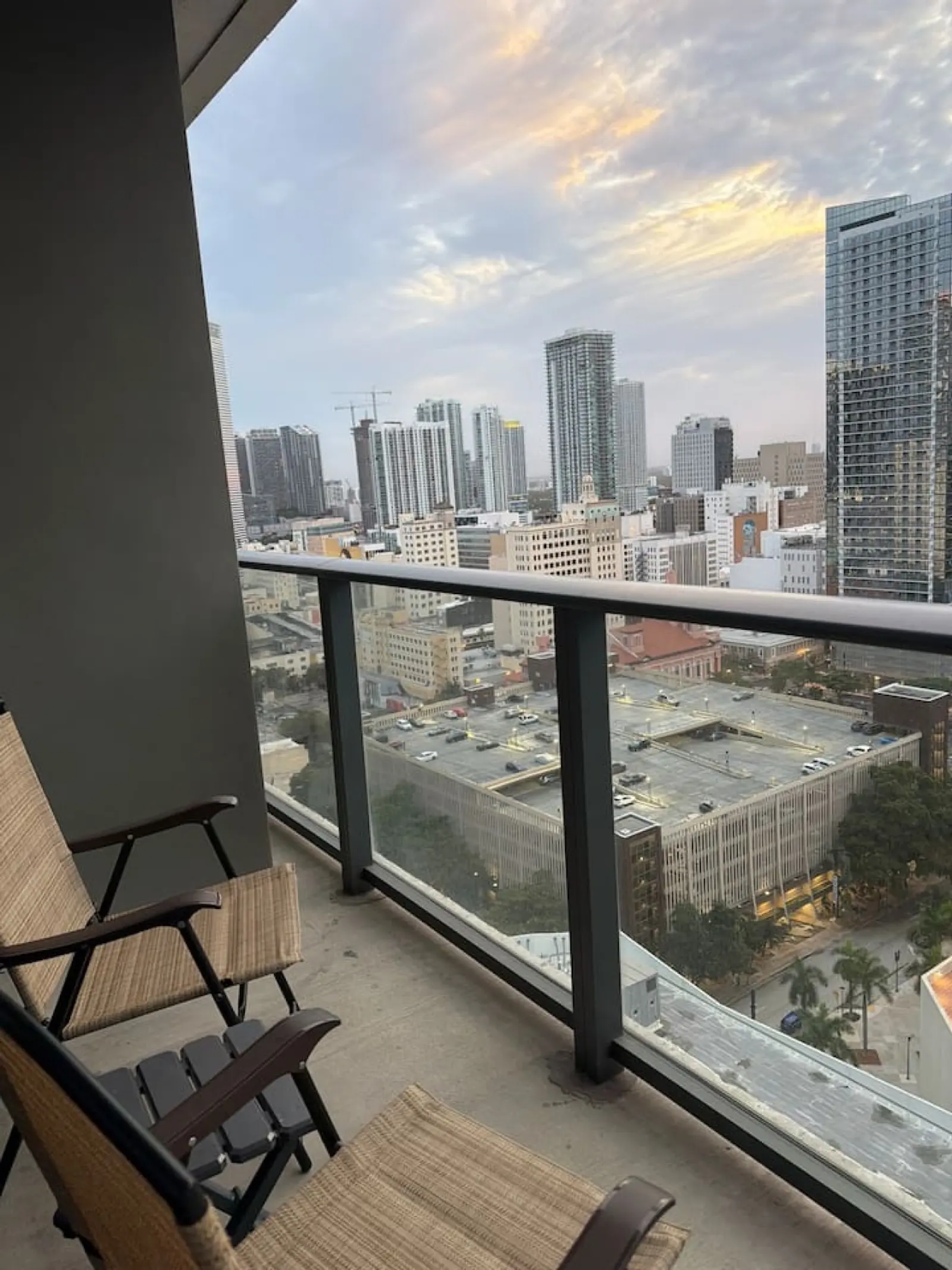Skyline Studio · 23rd Floor — Kitchen