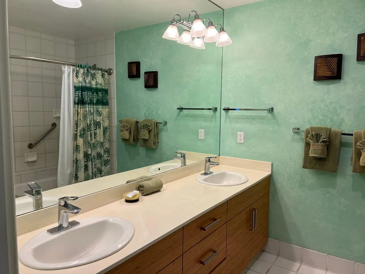 Fantastic 1 Bed 2 Bath at Maui Kamaole - Image 9