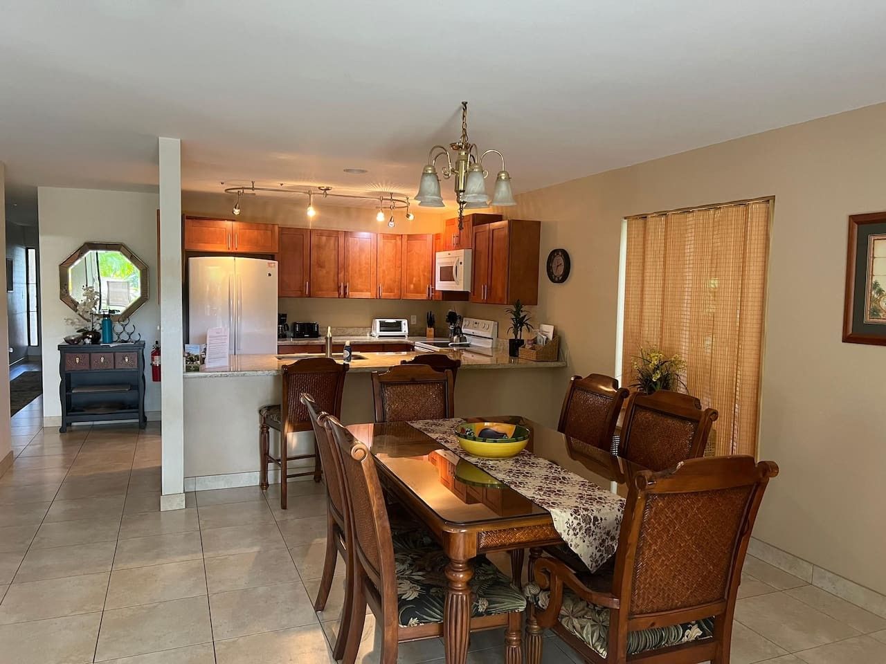 Amazing condo with pools and hotub across from the - Image 3