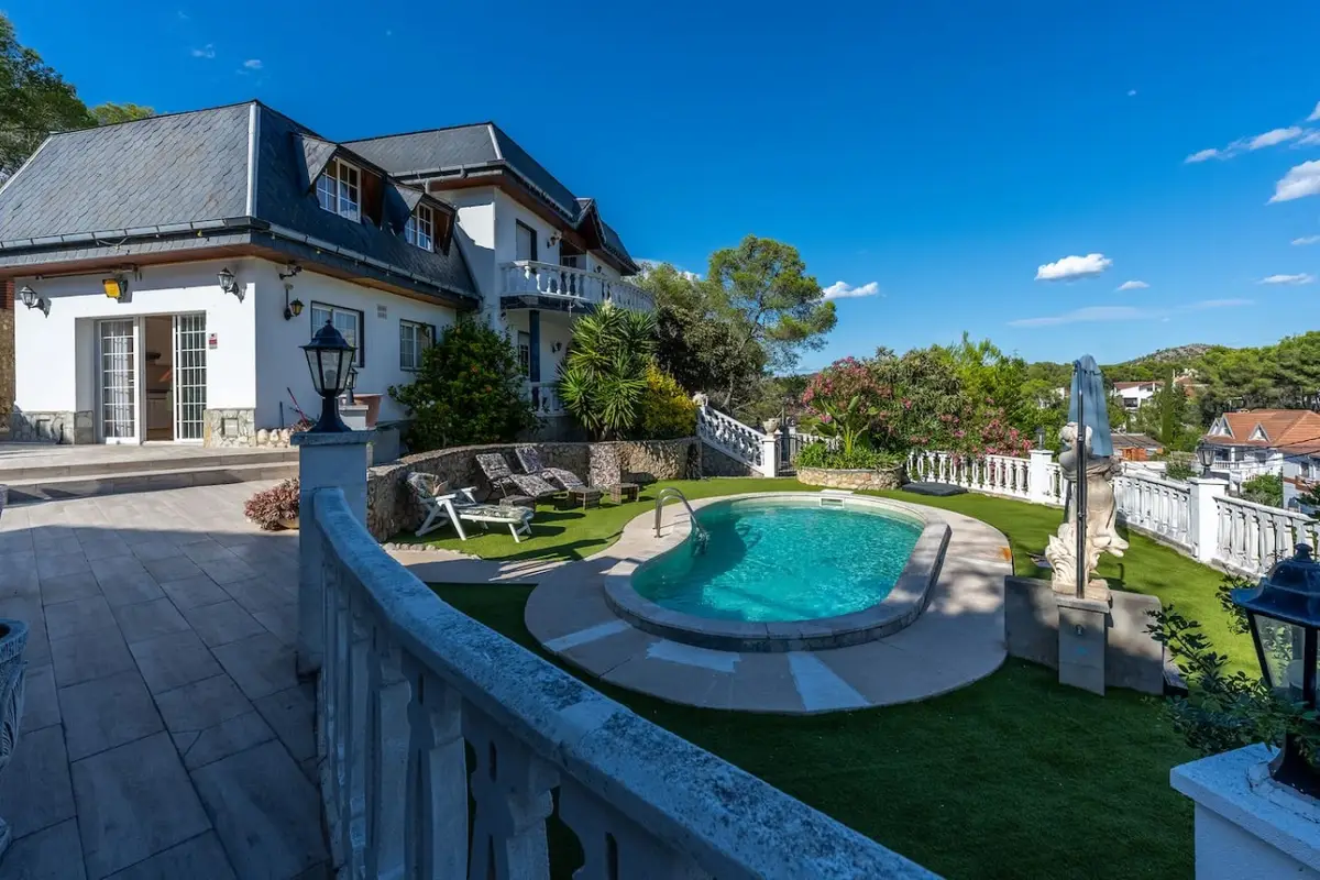 Villa 16 pax | Piscina | BBQ | A 17 min de Sitges — foto 1
