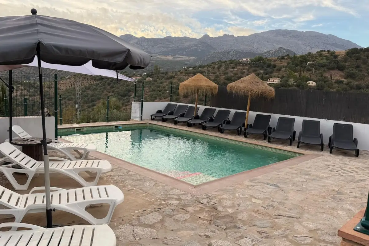 Villa con piscina privada| Parking gratis| 18 pax — foto 1