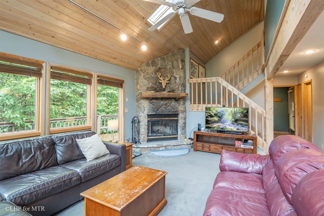 Pinecone Ridge