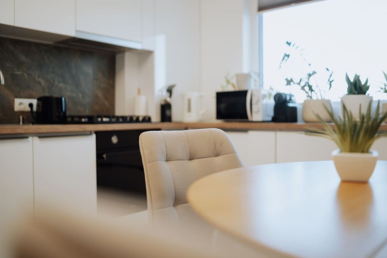 Modern 1BR | City View | Self Check-in | New Bldg