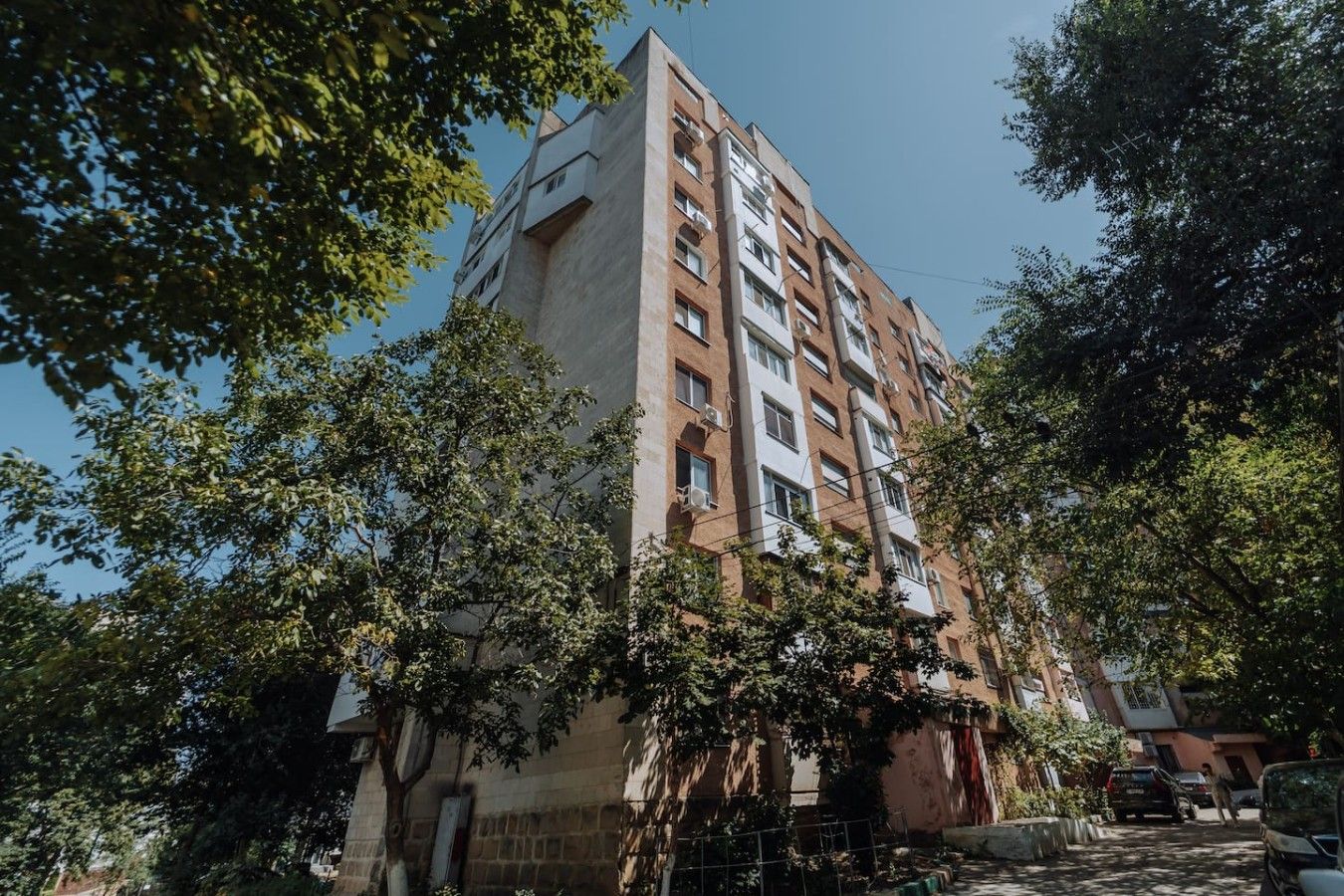 Luxury 2BR Flat| Sauna & Living | Cathedral Nearby